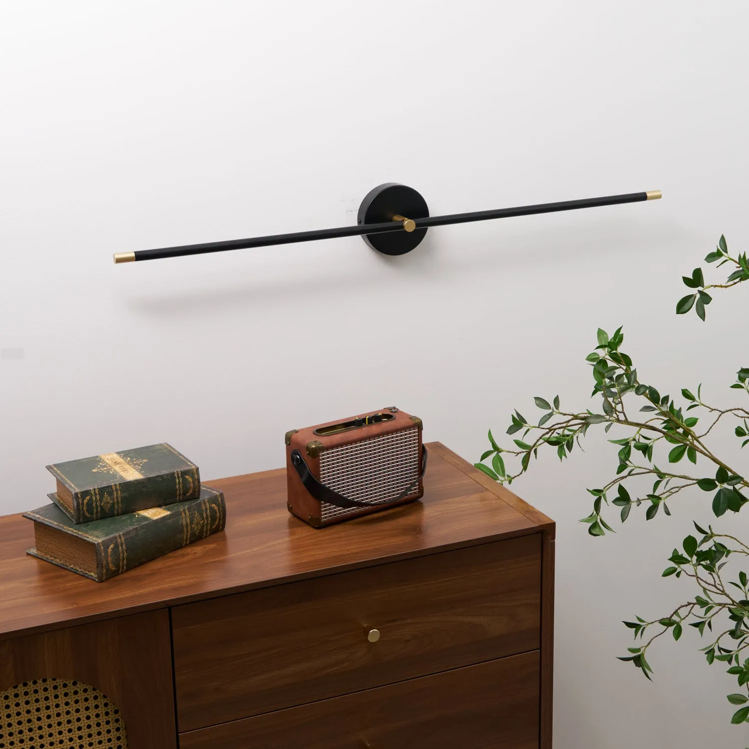 Minimalist Linear LED Wall Lamp