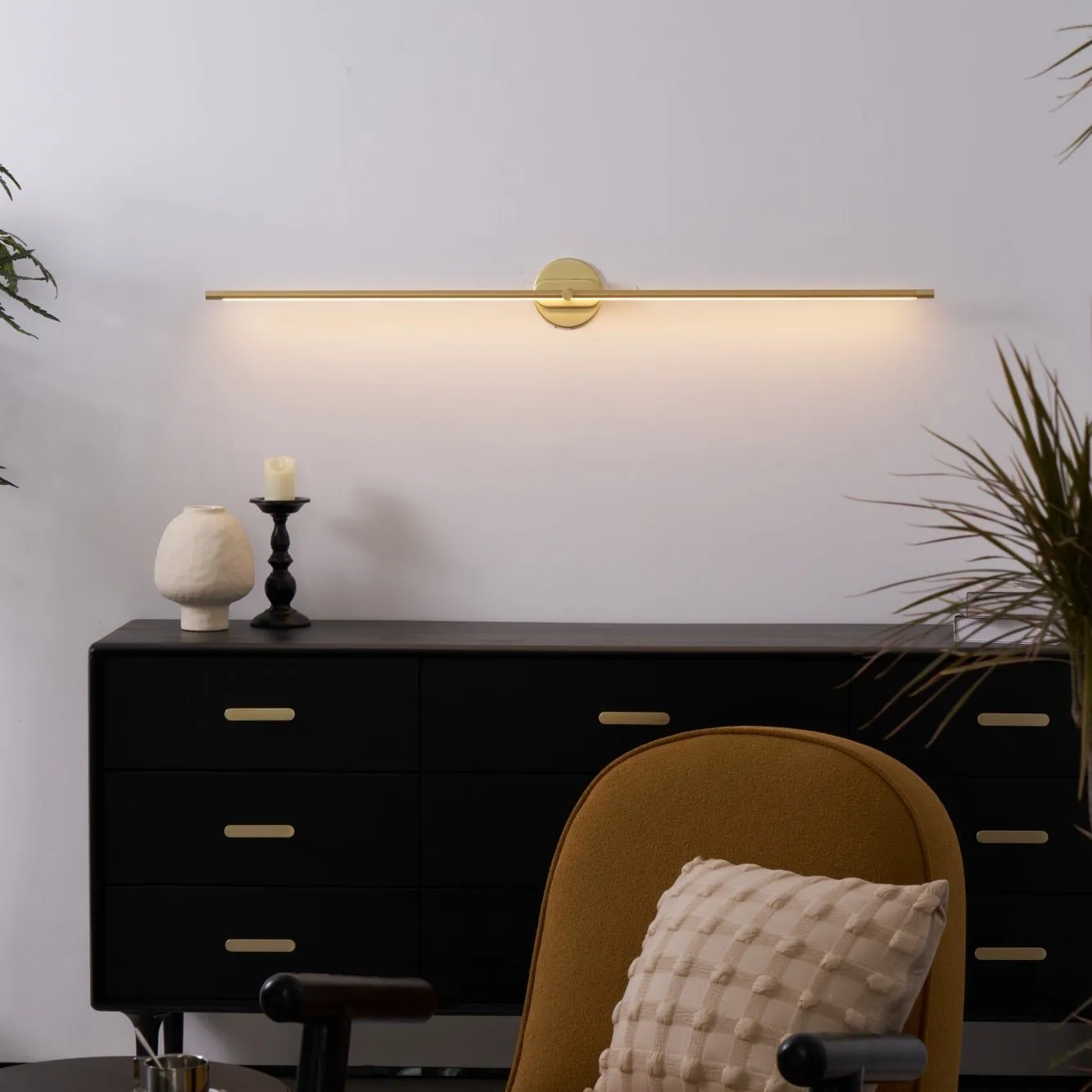 Minimalist Linear Wall Lamp
