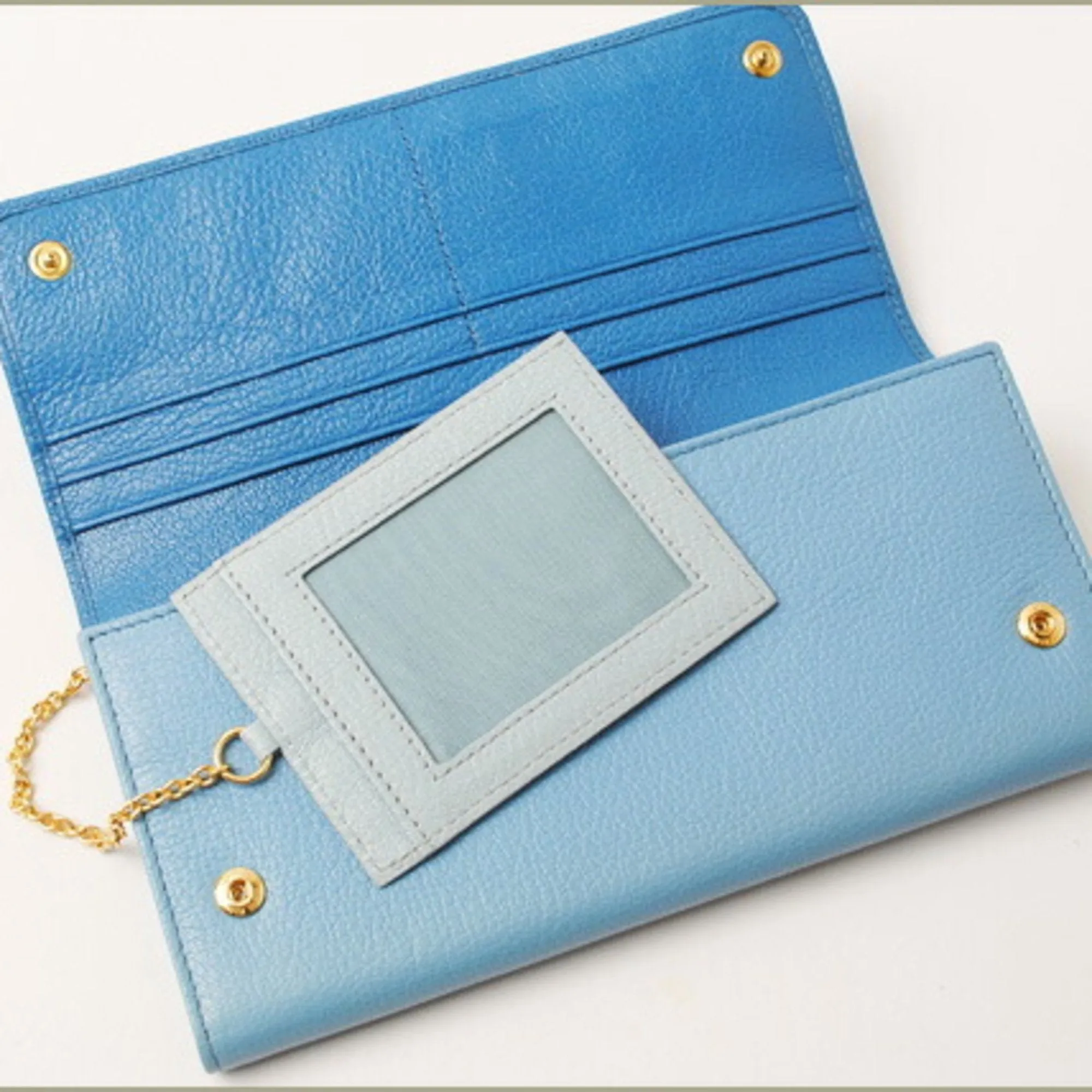 Miu Miu Leather Long Wallet (Bi-Fold) (Pre-Owned)
