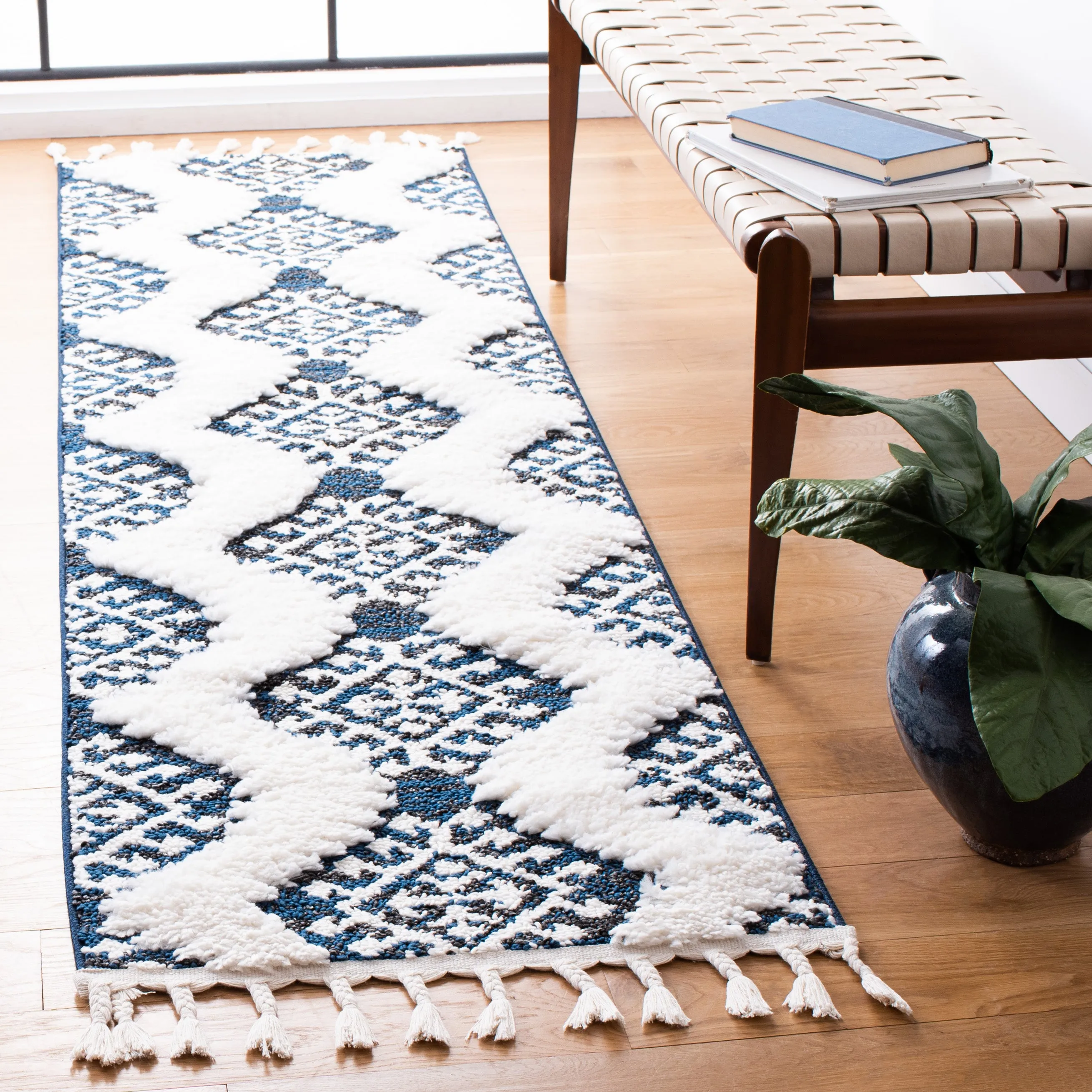 Moroccan Tassel Shag Area Rug, Navy / Ivory Bohemian Style Non-Shedding