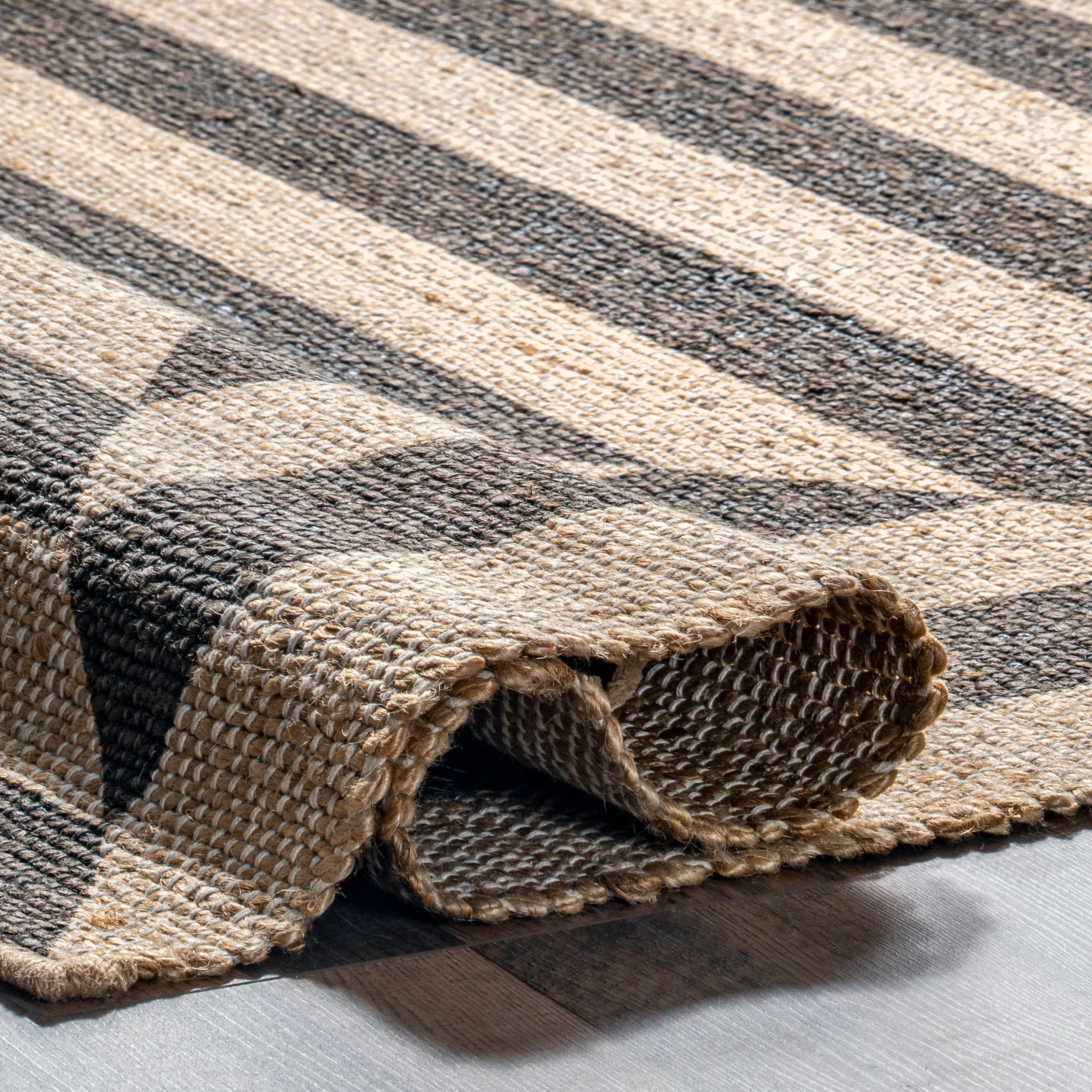nuLOOM Aleetza Modern Jute Blend Area Rug