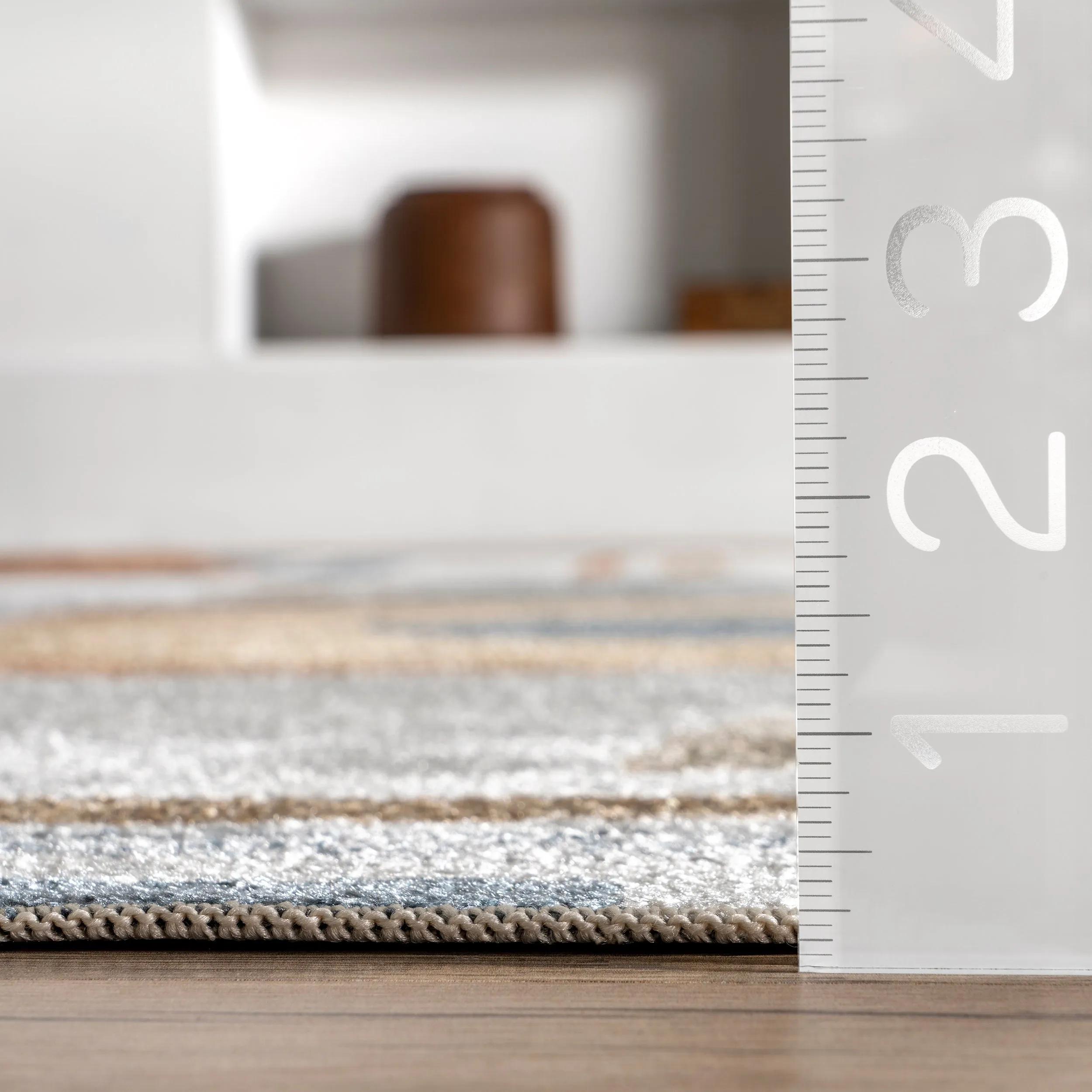 nuLOOM Brodee Abstract Retro Machine Washable Area Rug
