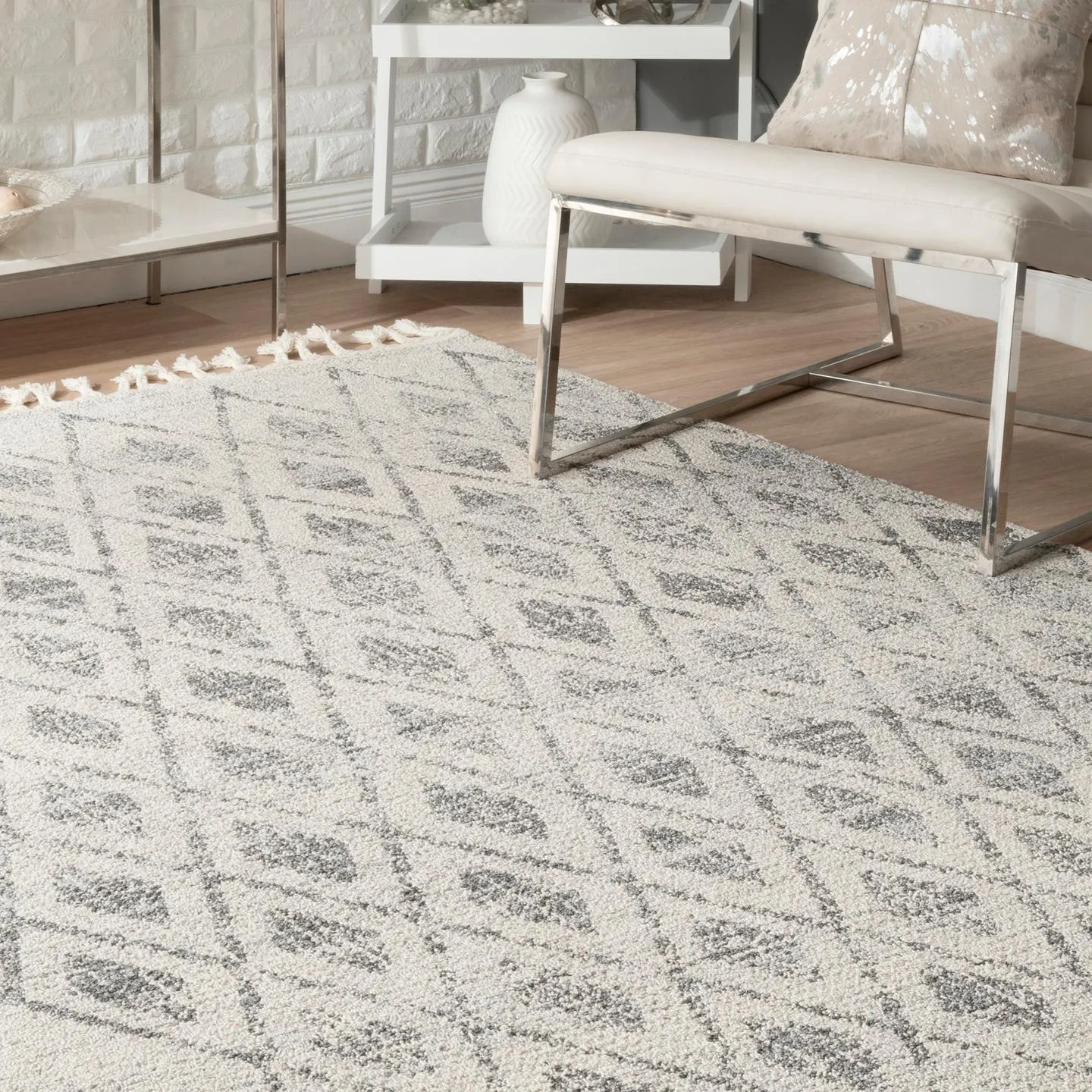 nuLOOM Diamond Daphne Area Rug