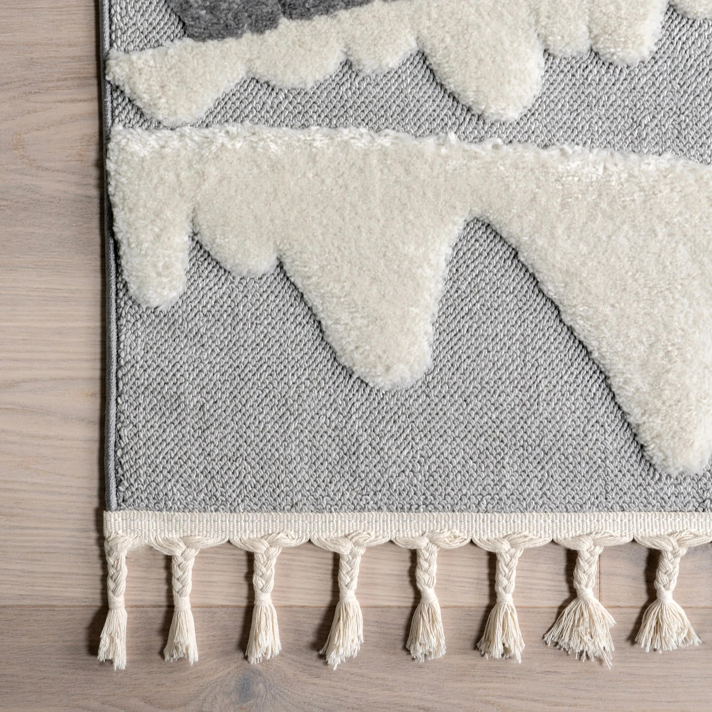 nuLOOM Jade Holiday Reindeer Tasseled Area Rug