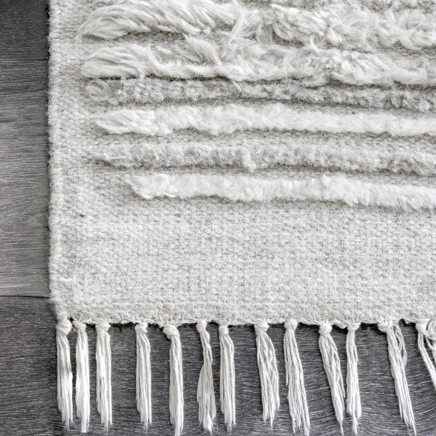 nuLOOM Jolene Shaggy Striated Area Rug