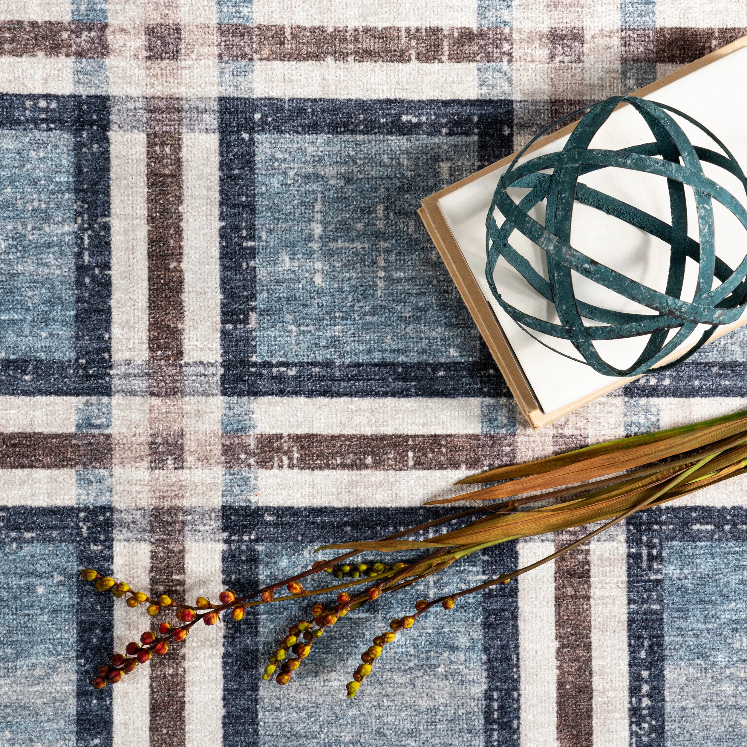 nuLOOM Steph Windowpane Plaid Machine Washable Area Rug