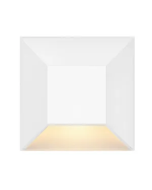 Nuvi LED Landscape Deck in Matte White Outdoor Landscape Lighting
