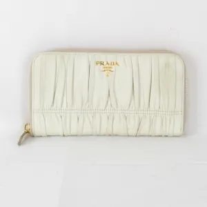 Prada Leather Long Wallet (Bi-Fold) (Pre-Owned)