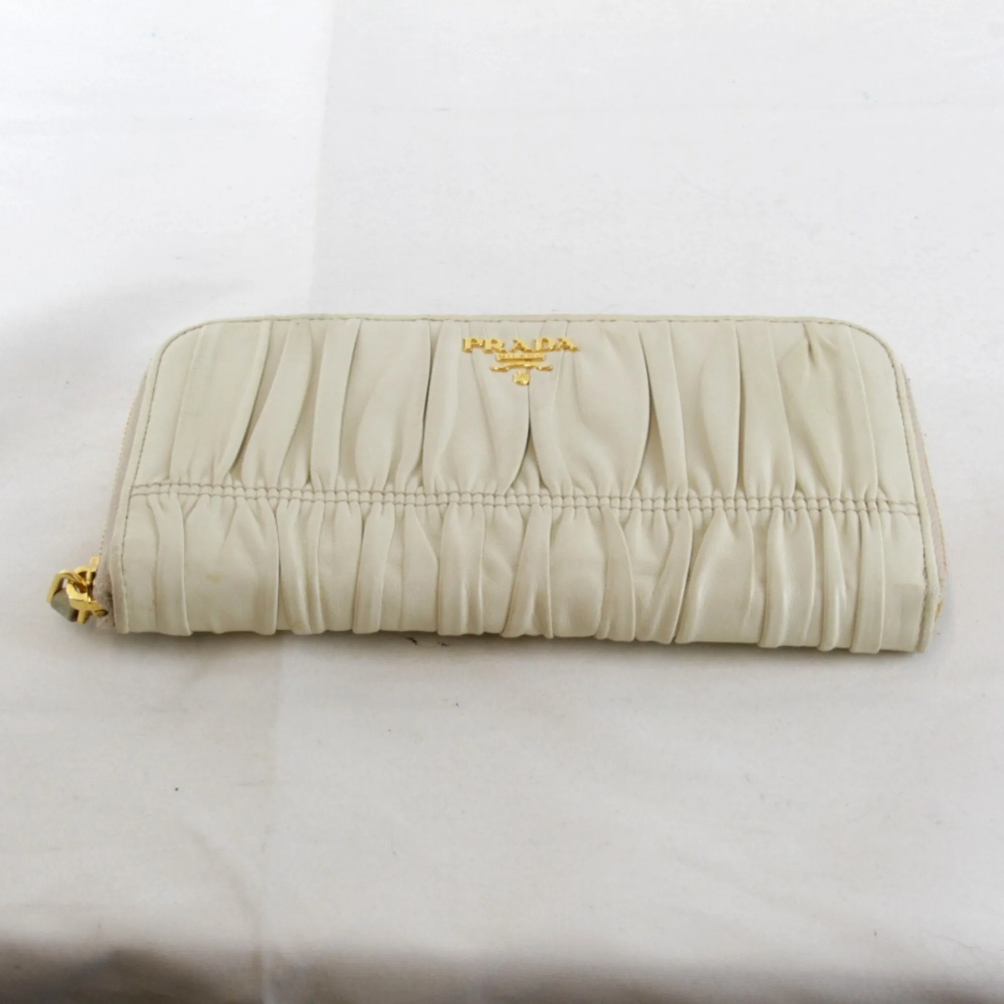 Prada Leather Long Wallet (Bi-Fold) (Pre-Owned)