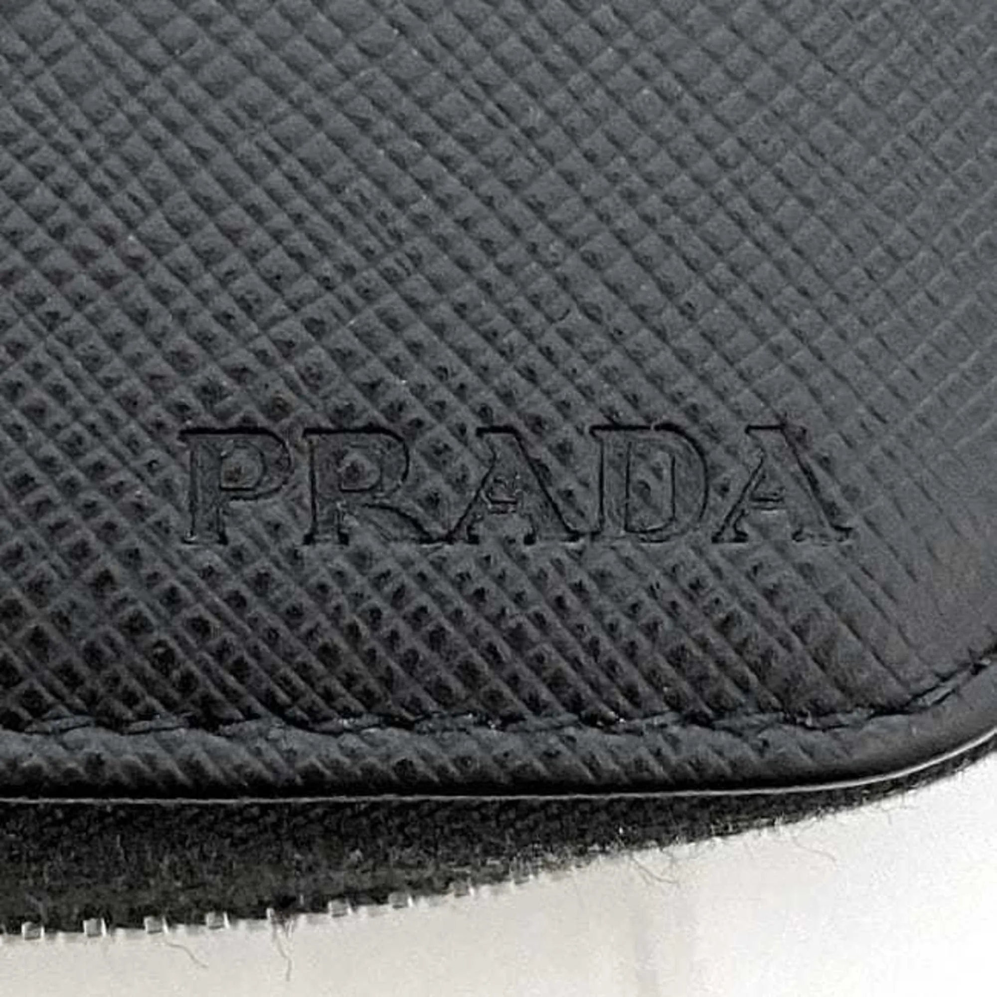 Prada  Saffiano Long Wallet (Bi-Fold) (Pre-Owned)