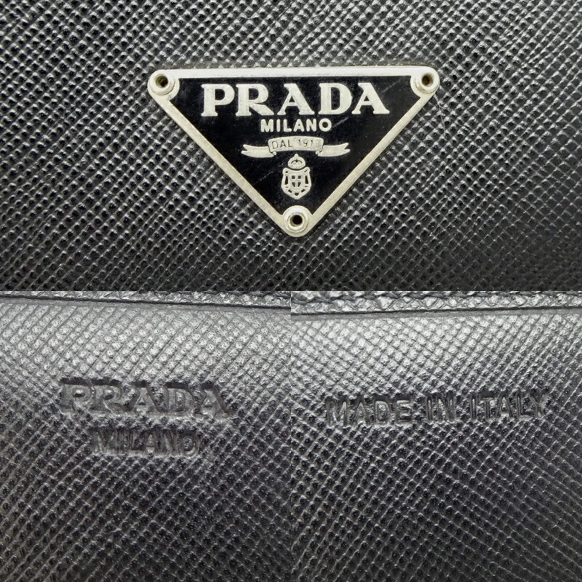Prada Saffiano  Saffiano Long Wallet (Bi-Fold) (Pre-Owned)
