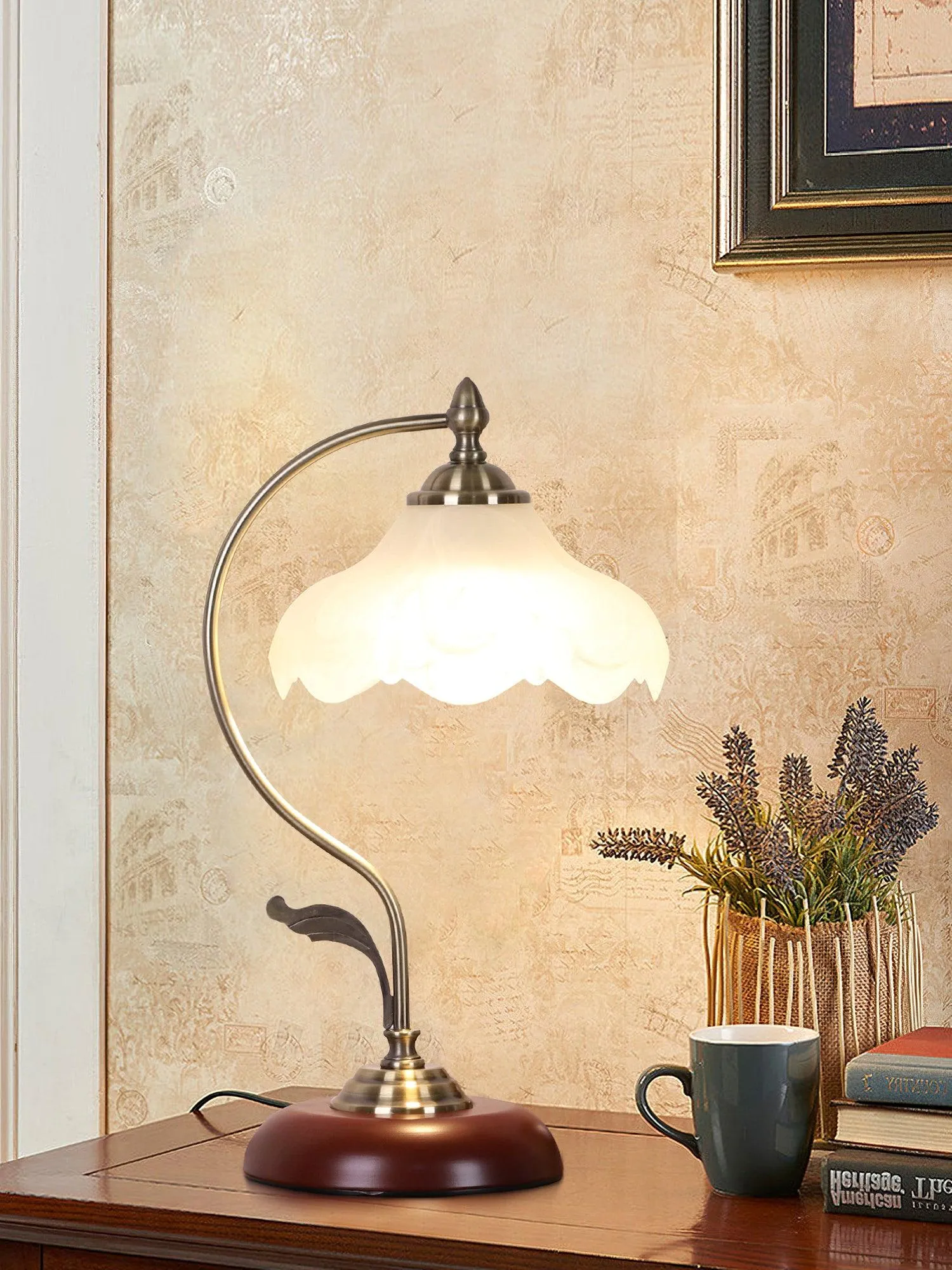 Retro Flower Table Lamp