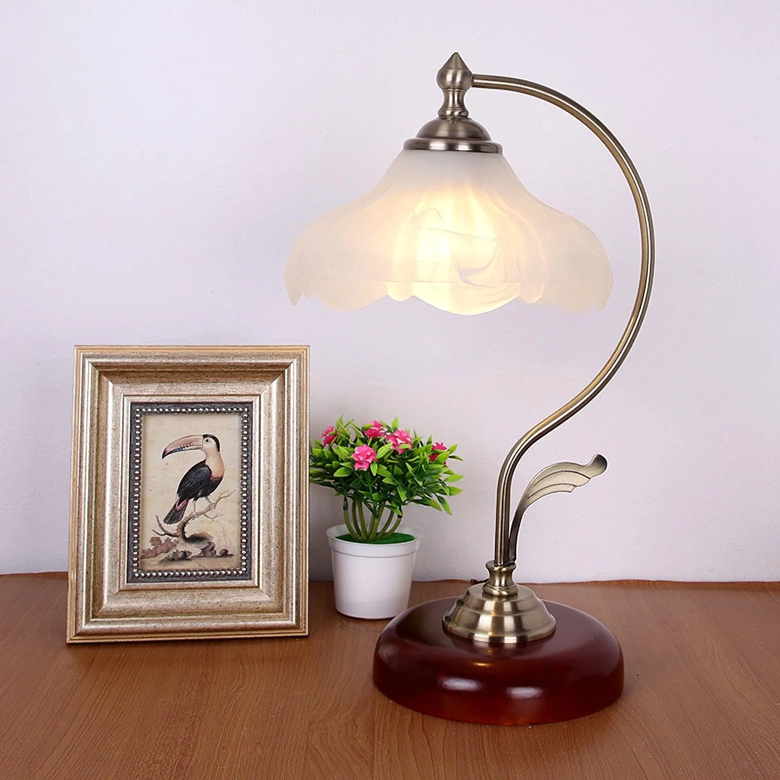 Retro Flower Table Lamp