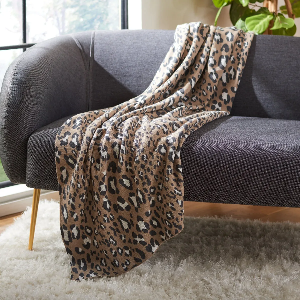 Safavieh Gwynn Throw