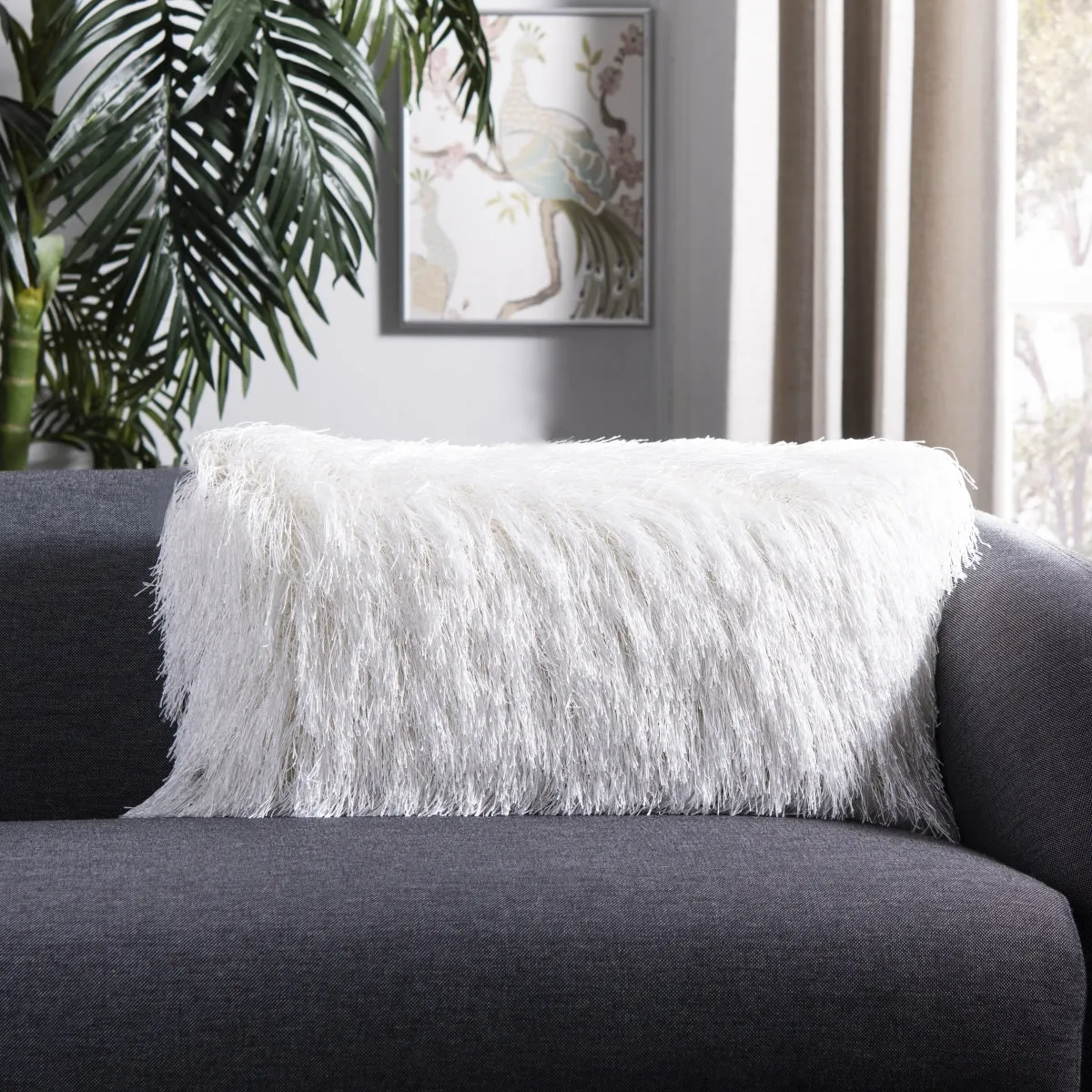 Safavieh Indoor / Outdoor Shag Pillow