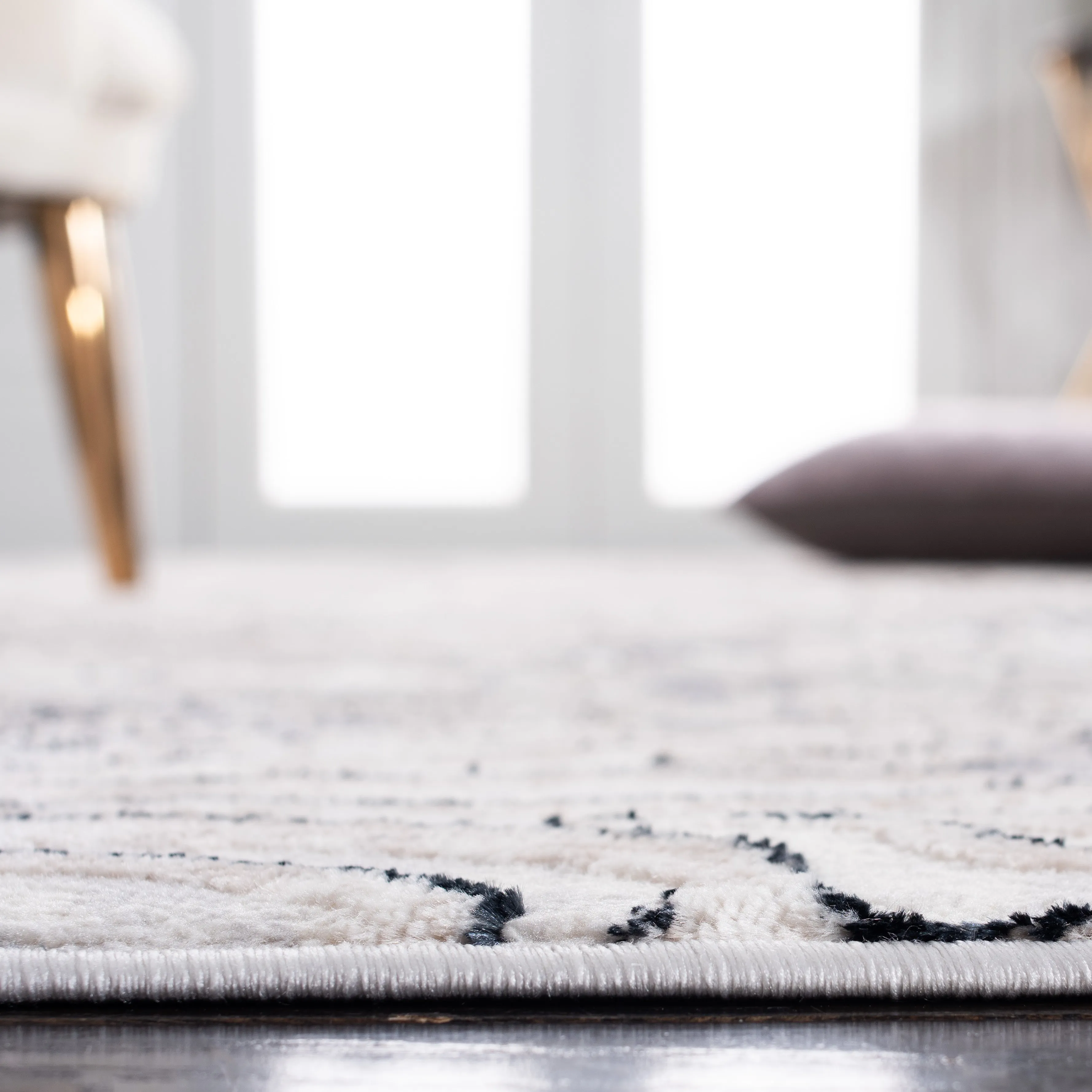 Safavieh Lagoon Collection Rug