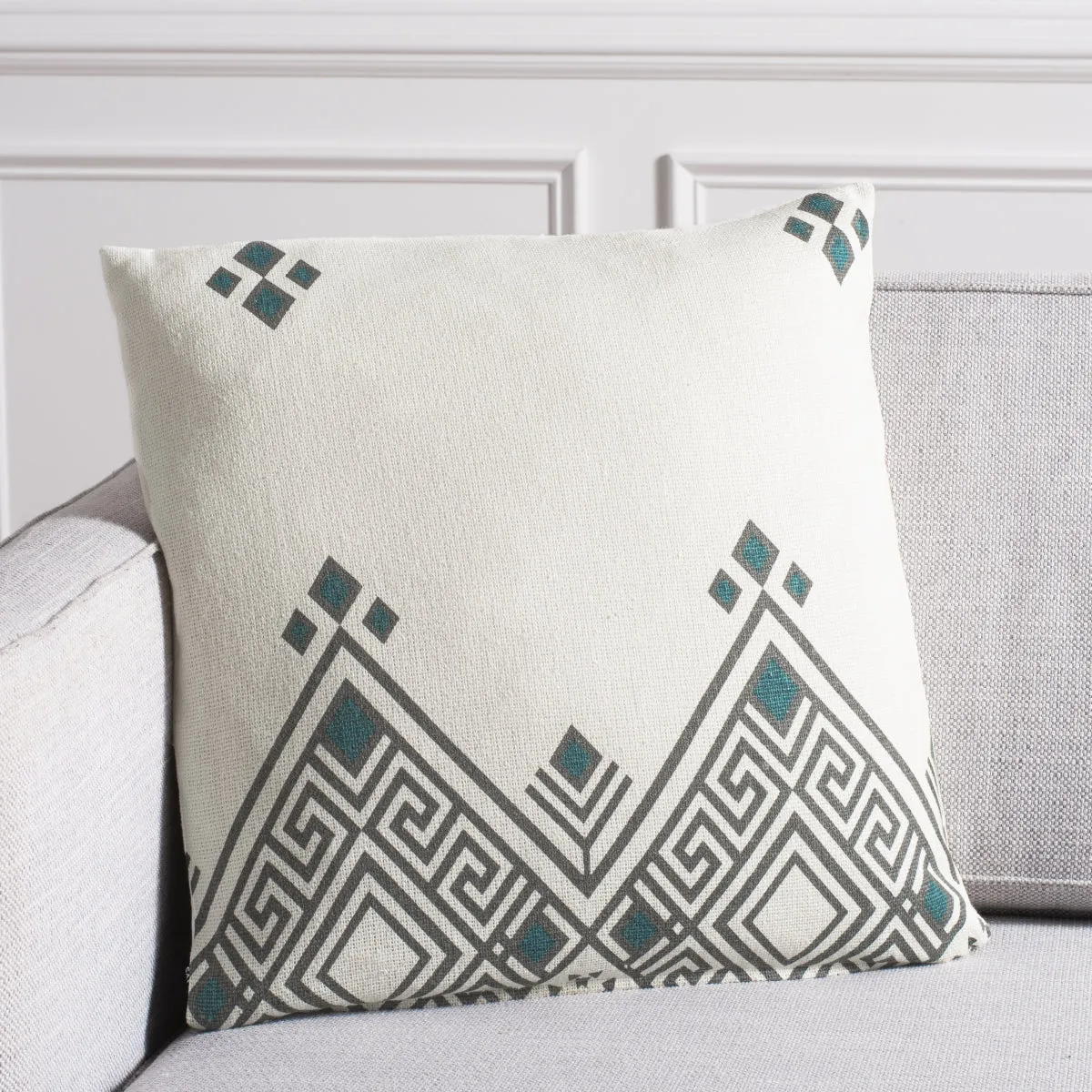 Safavieh Lancia Pillow Throw Pillows cheap throw sets