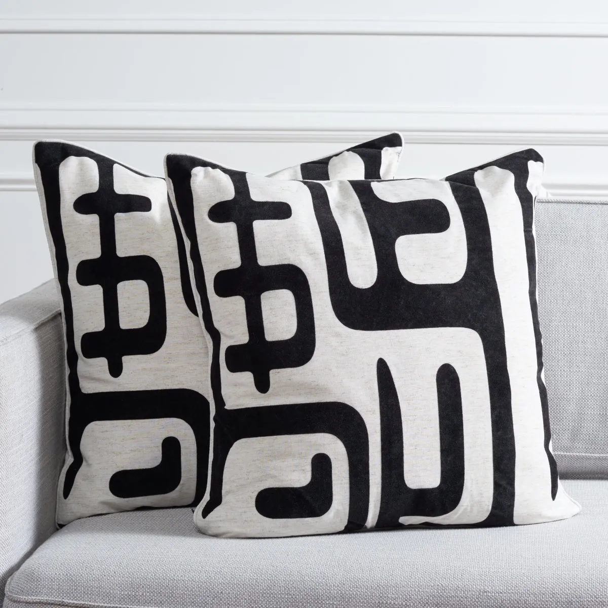 Safavieh Maize Pillow