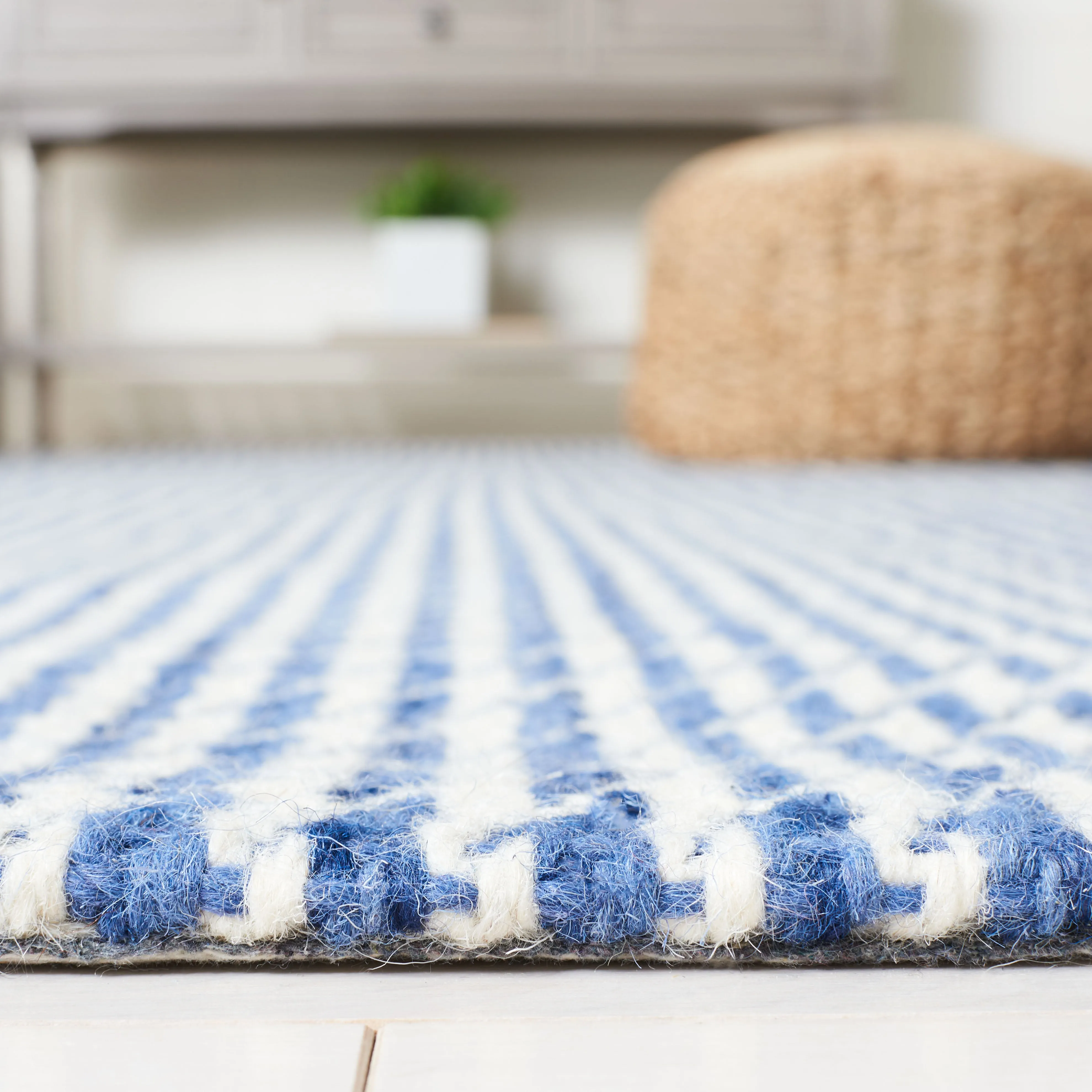 Safavieh Marbella Handwoven Rug