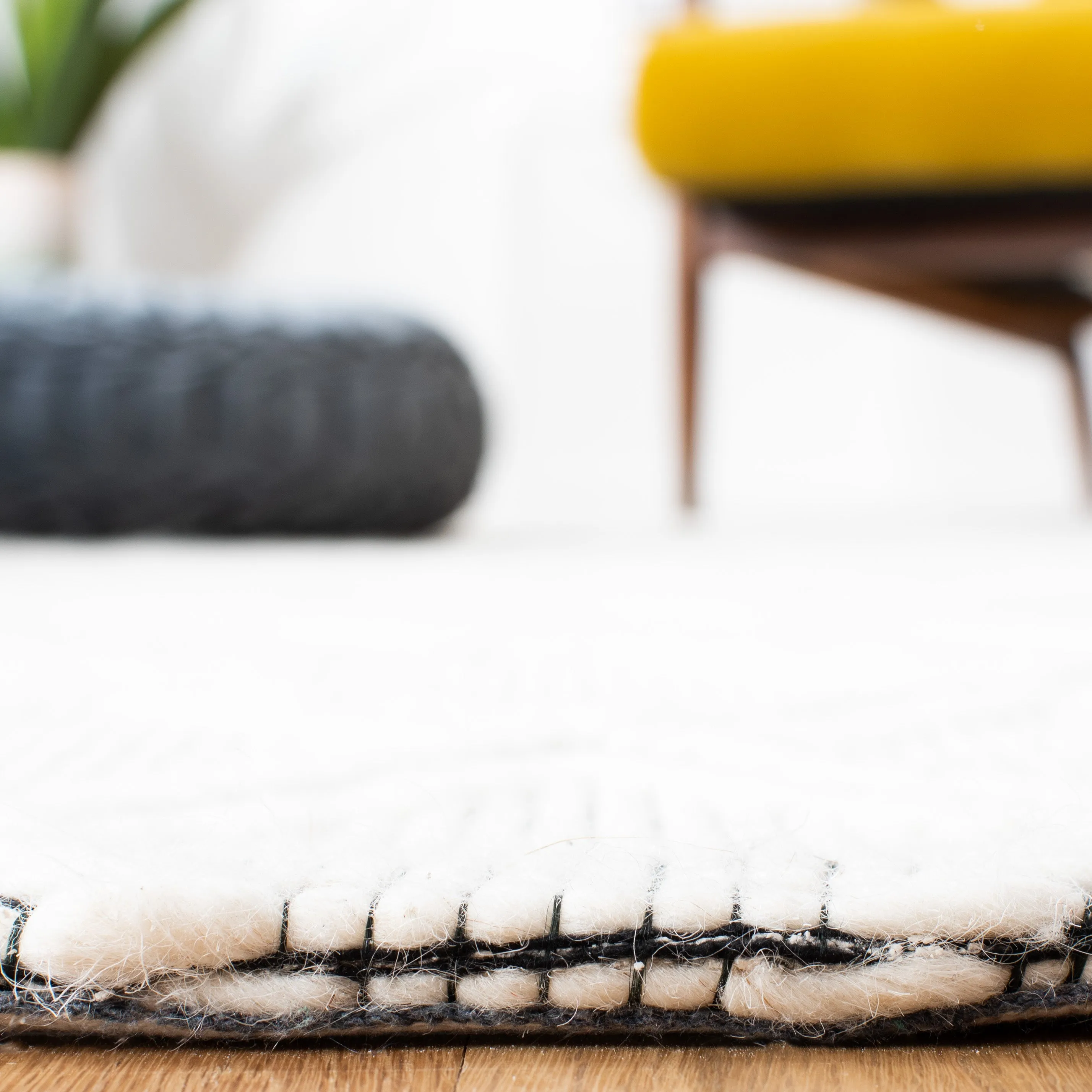 Safavieh Marbella Handwoven Rug