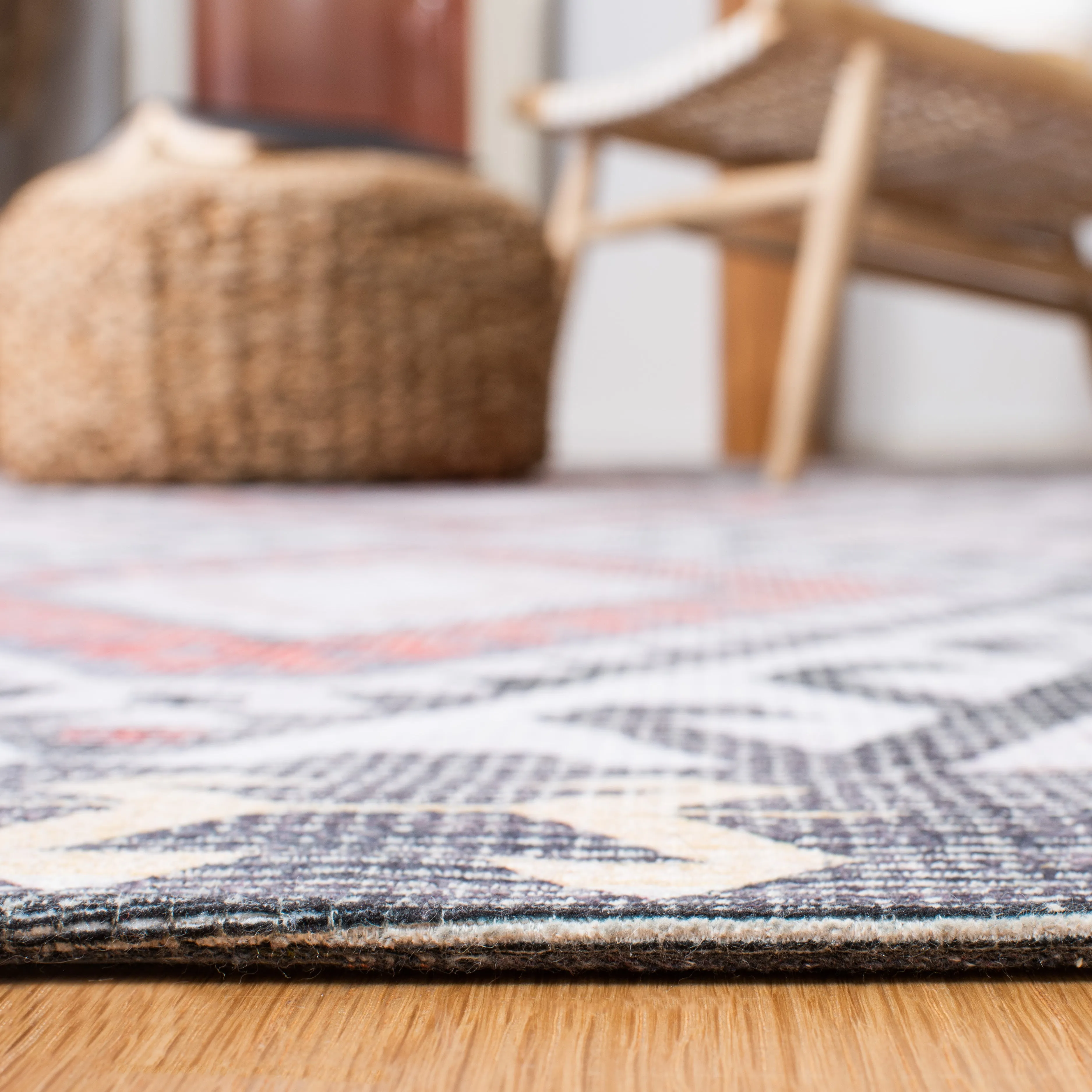 Safavieh Marbella Handwoven Rug