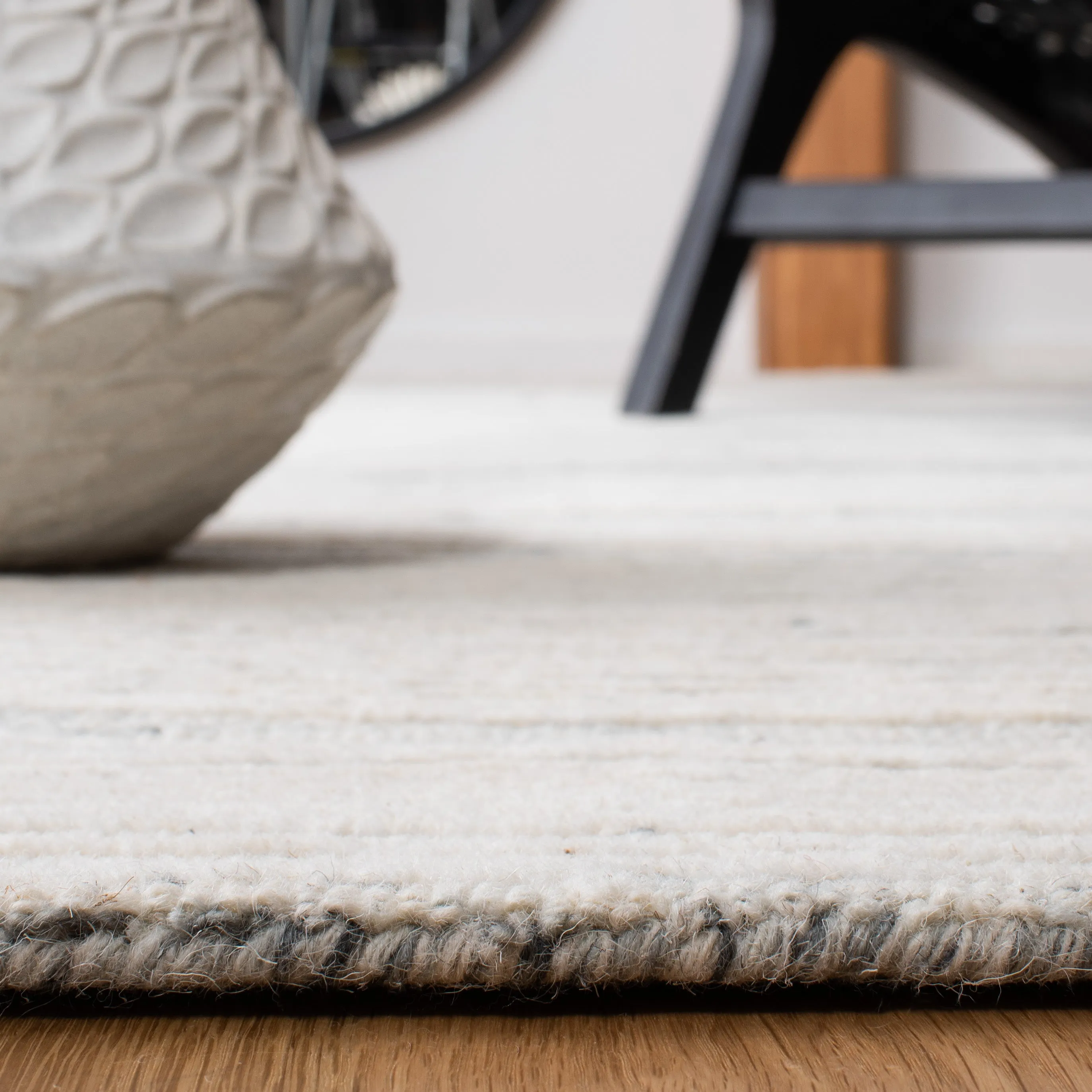 Safavieh Metro Handmade Rug
