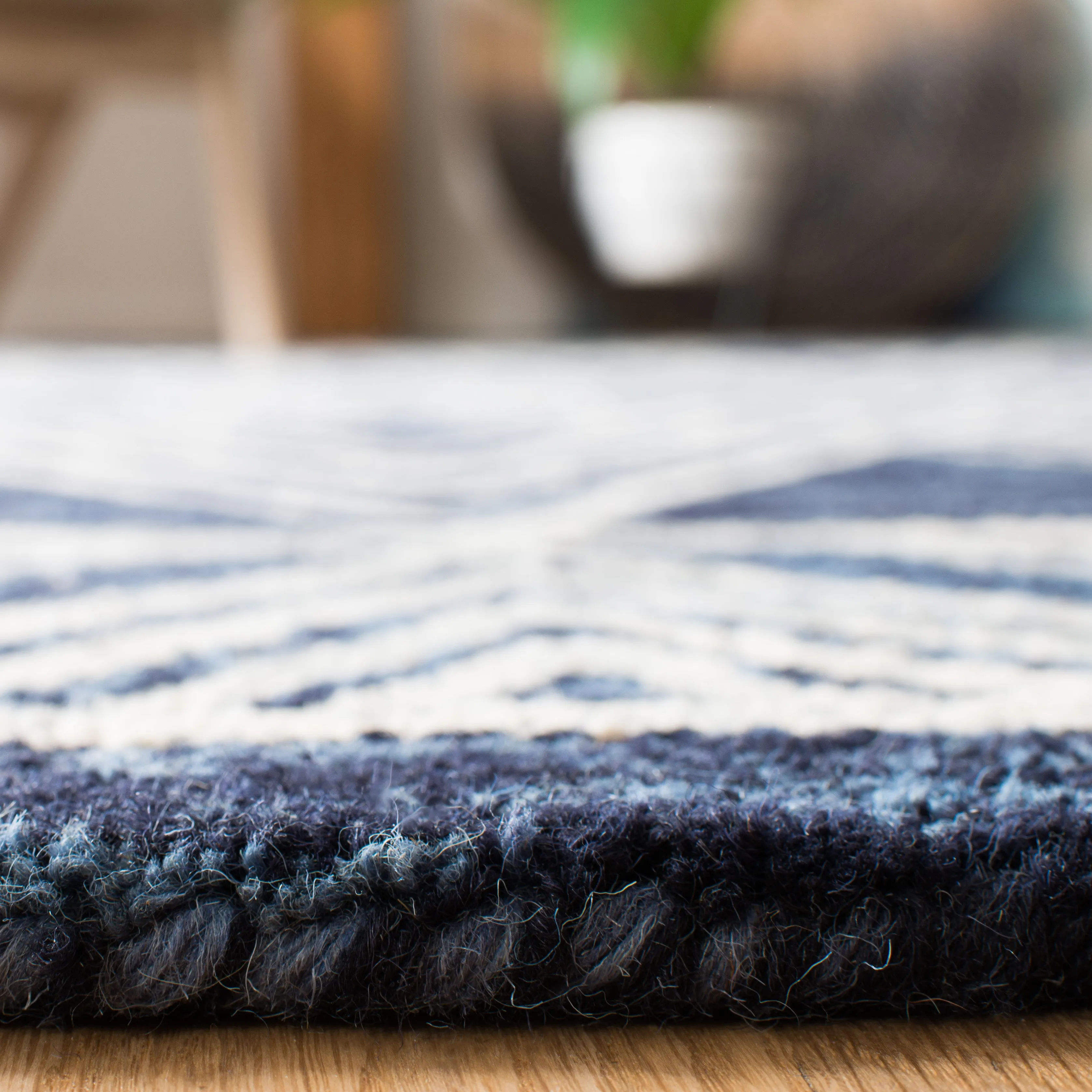 Safavieh Micro-Loop Collection Rug