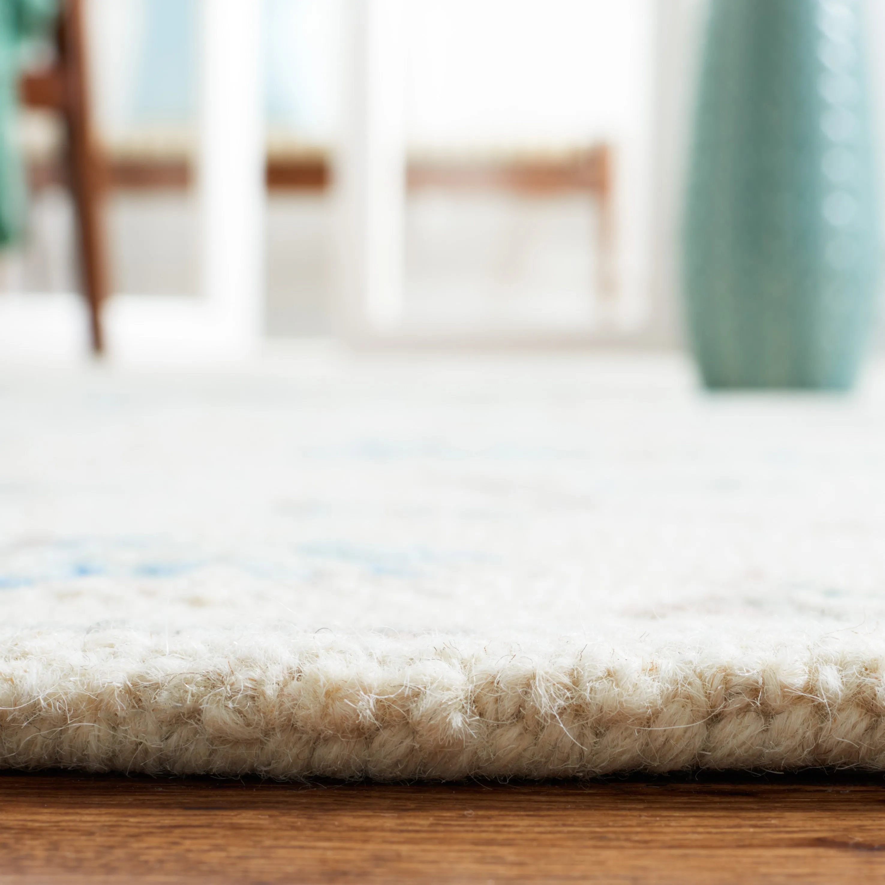 Safavieh Micro-Loop Handmade Rug