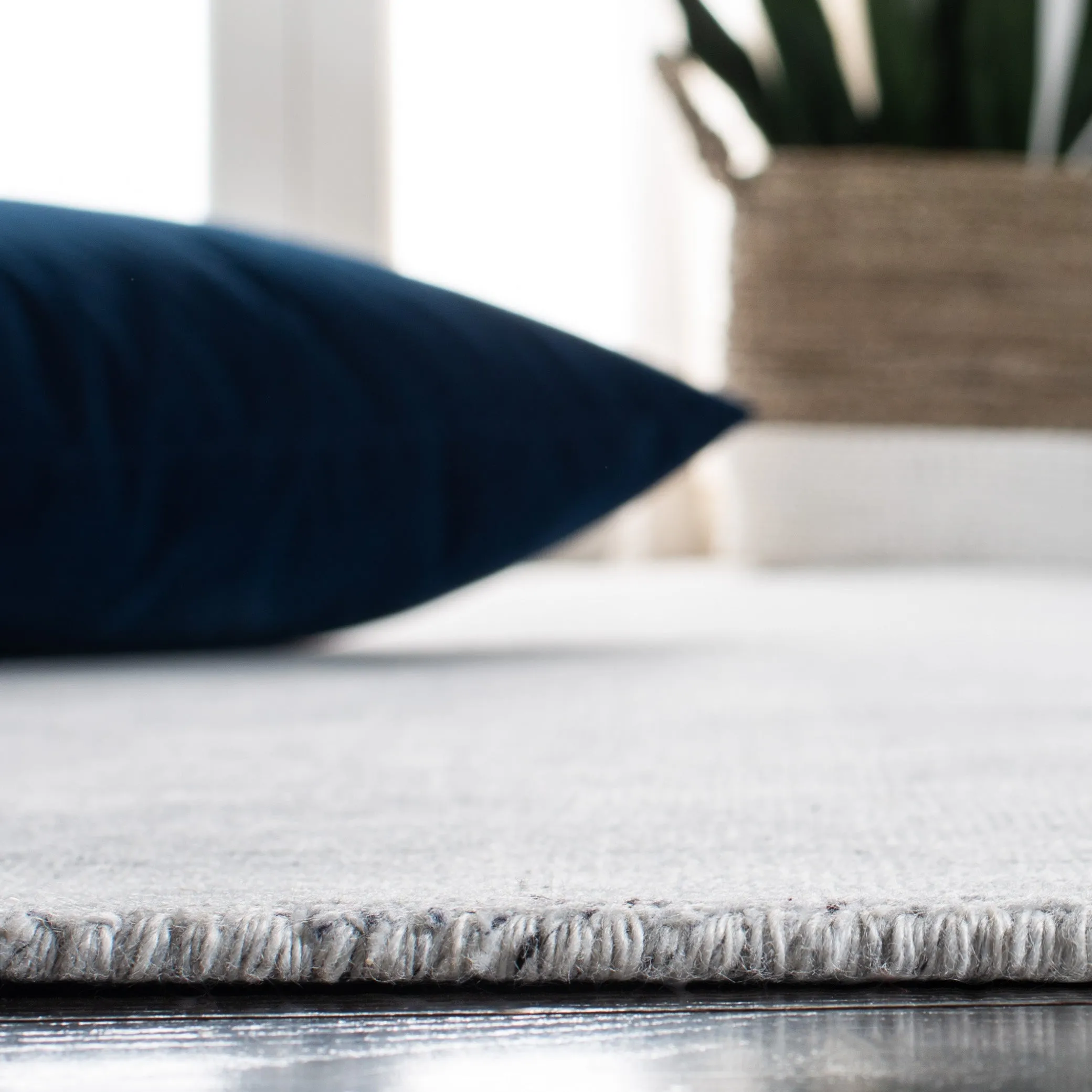 Safavieh Mirage Handmade Rug