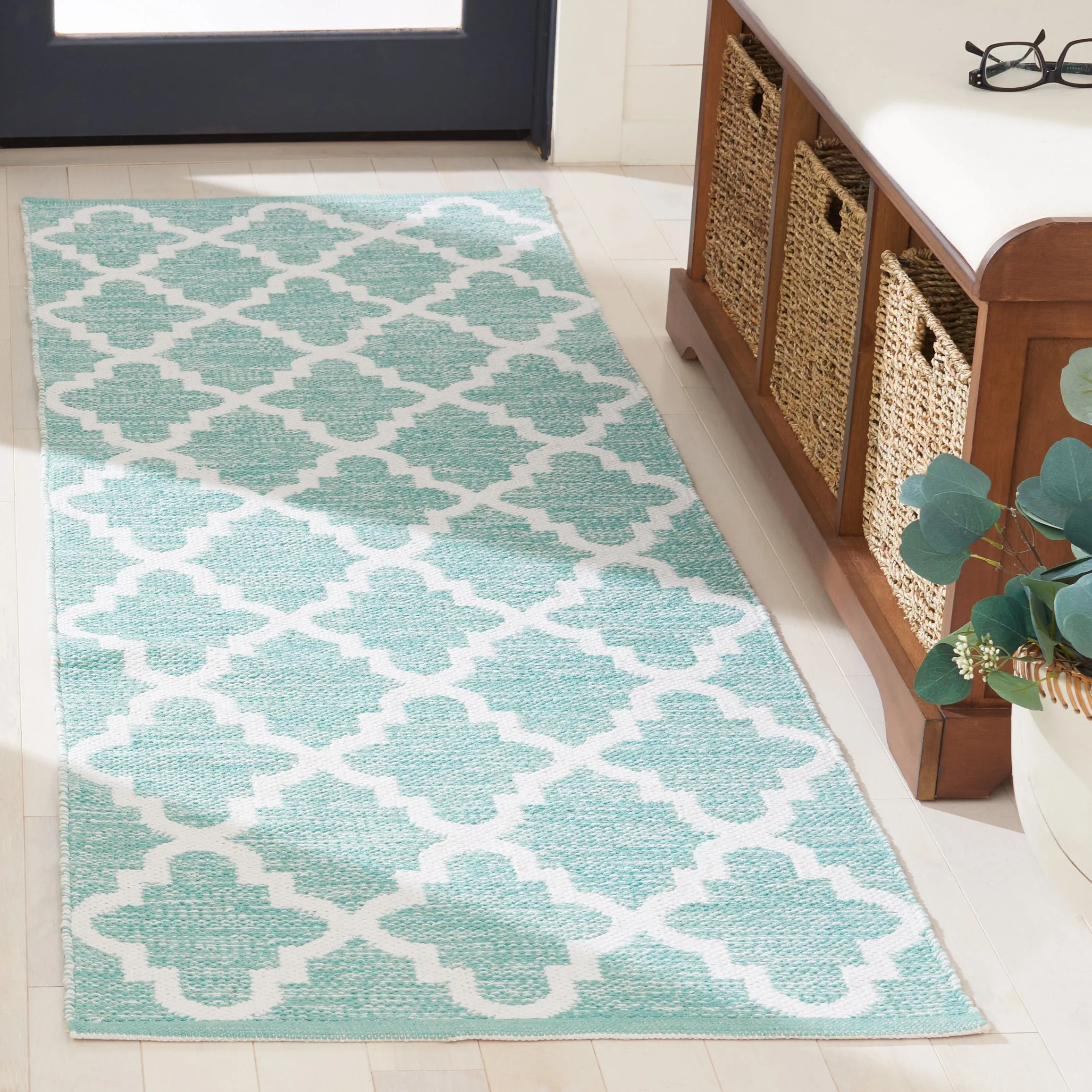 Safavieh Montauk Handwoven Rug