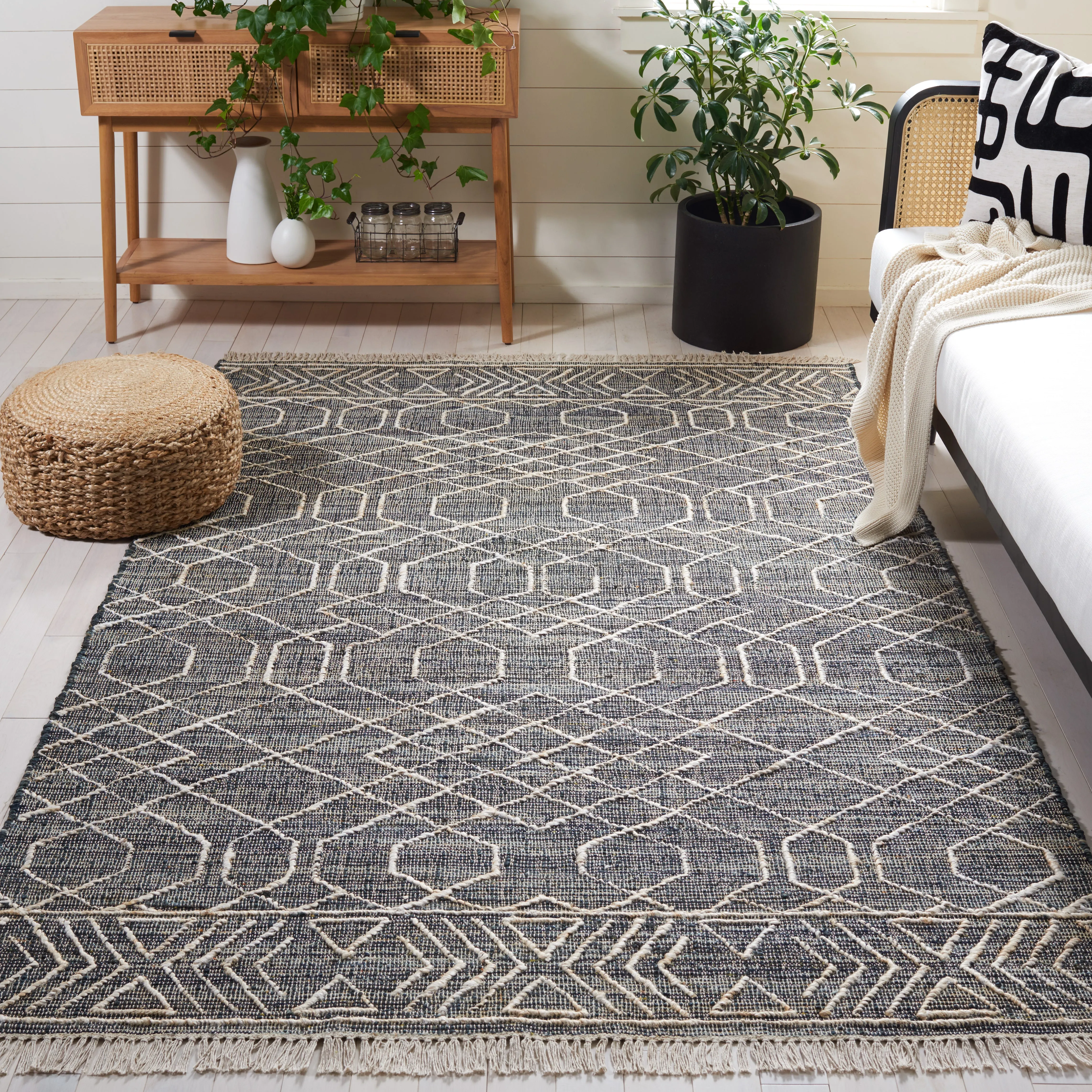 Safavieh Natural Fiber Handmade Rug