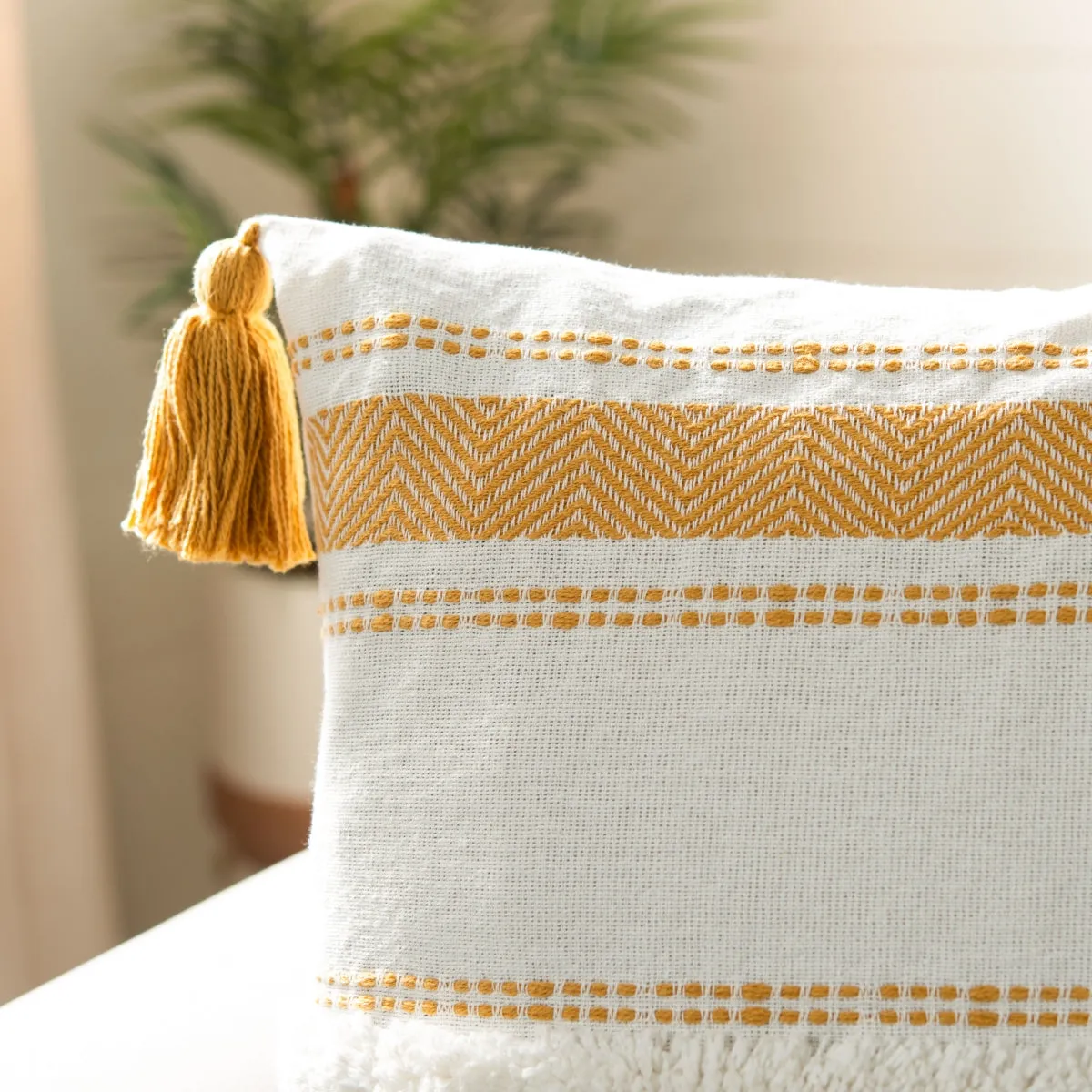 Safavieh Polli Pillow