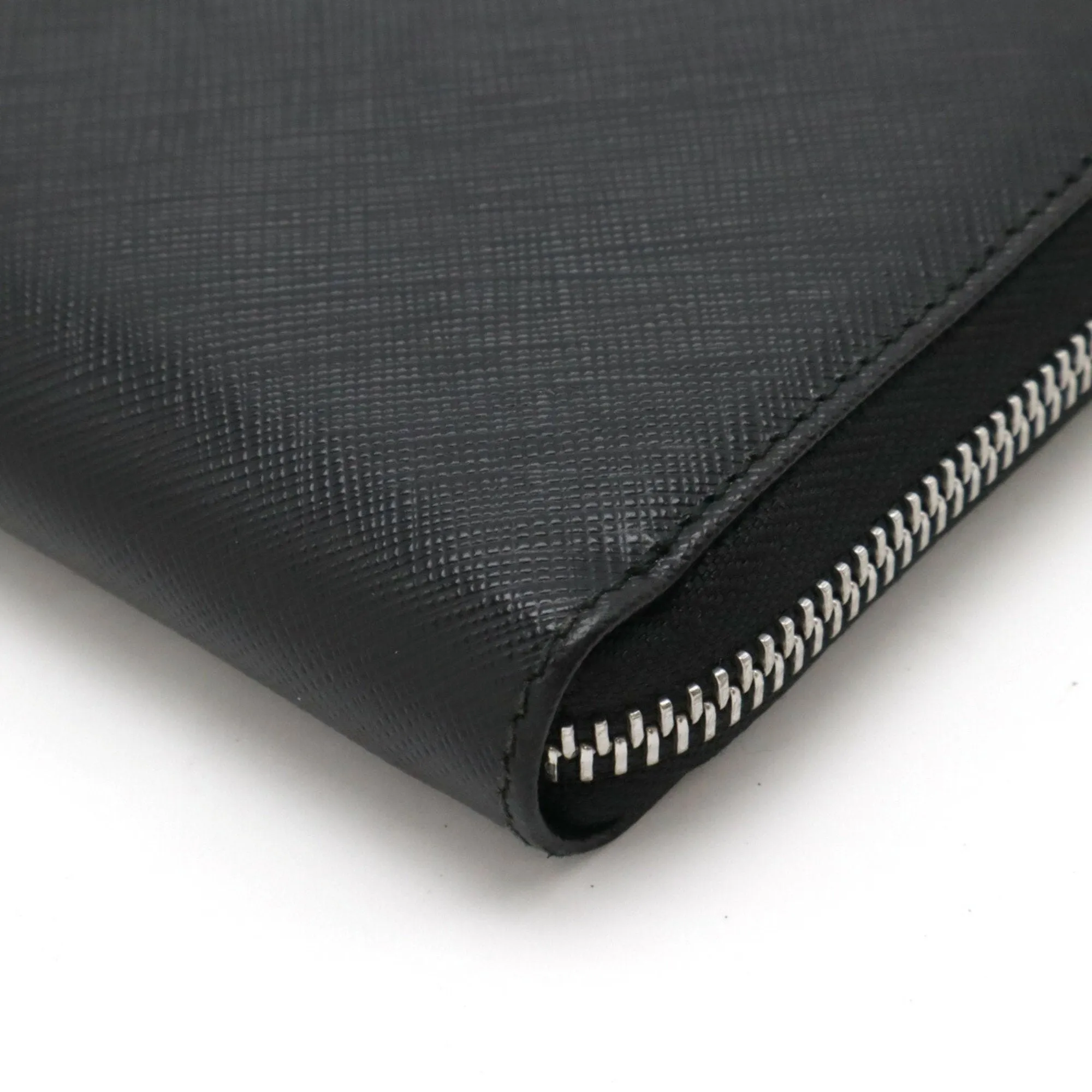 Salvatore Ferragamo Leather Long Wallet (Bi-Fold) (Pre-Owned)
