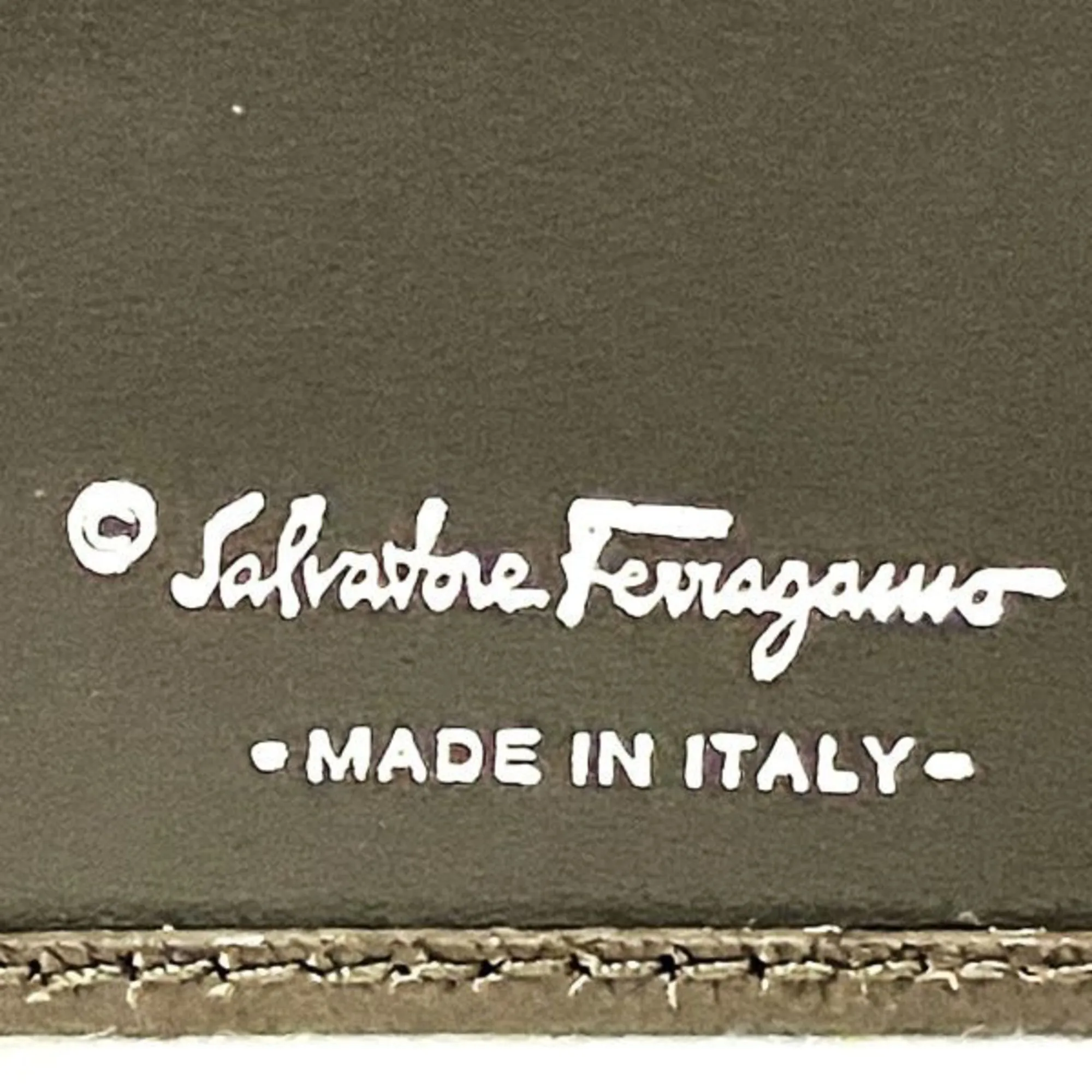 Salvatore Ferragamo Leather Wallet (Bi-Fold) (Pre-Owned)