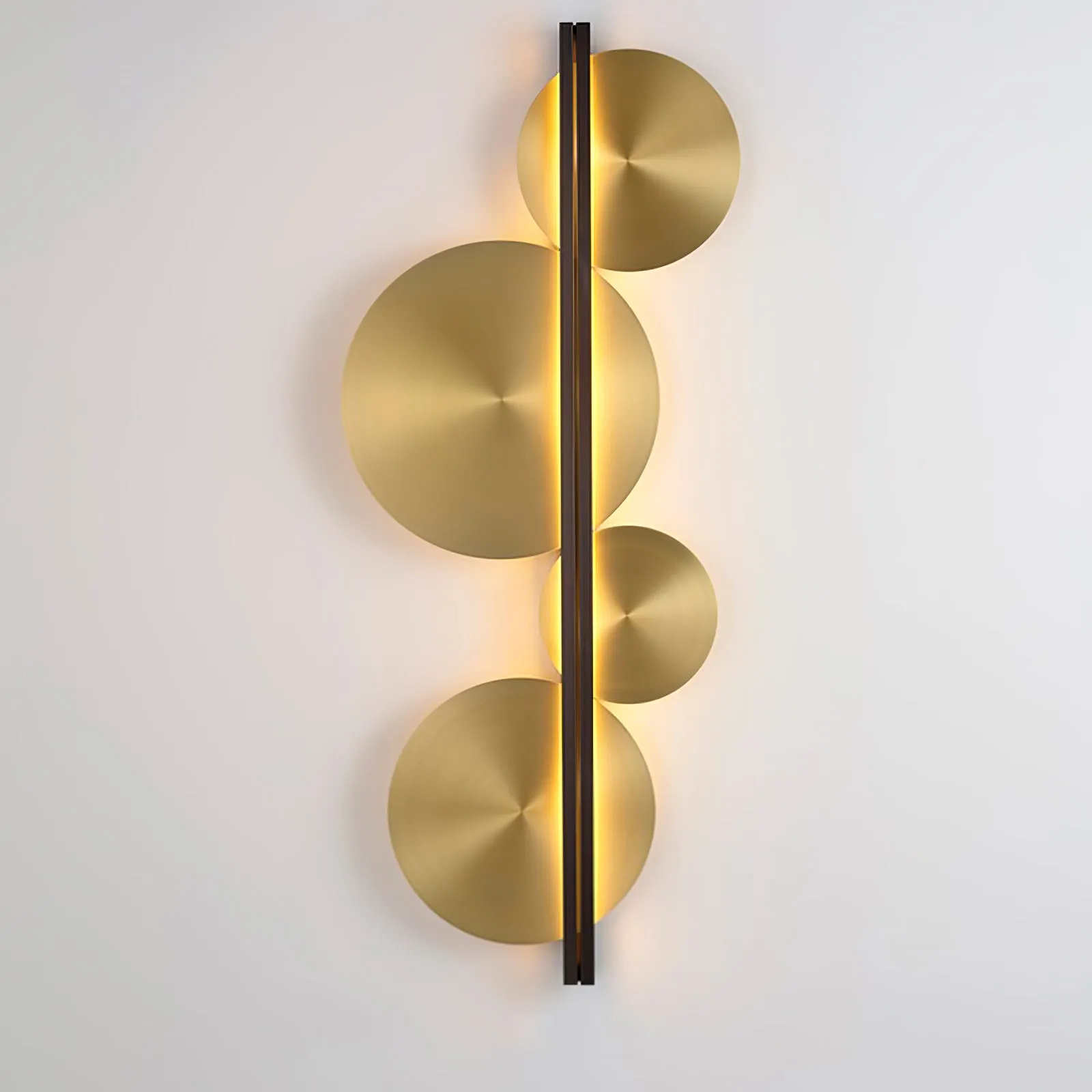 Strate Wall Lamp