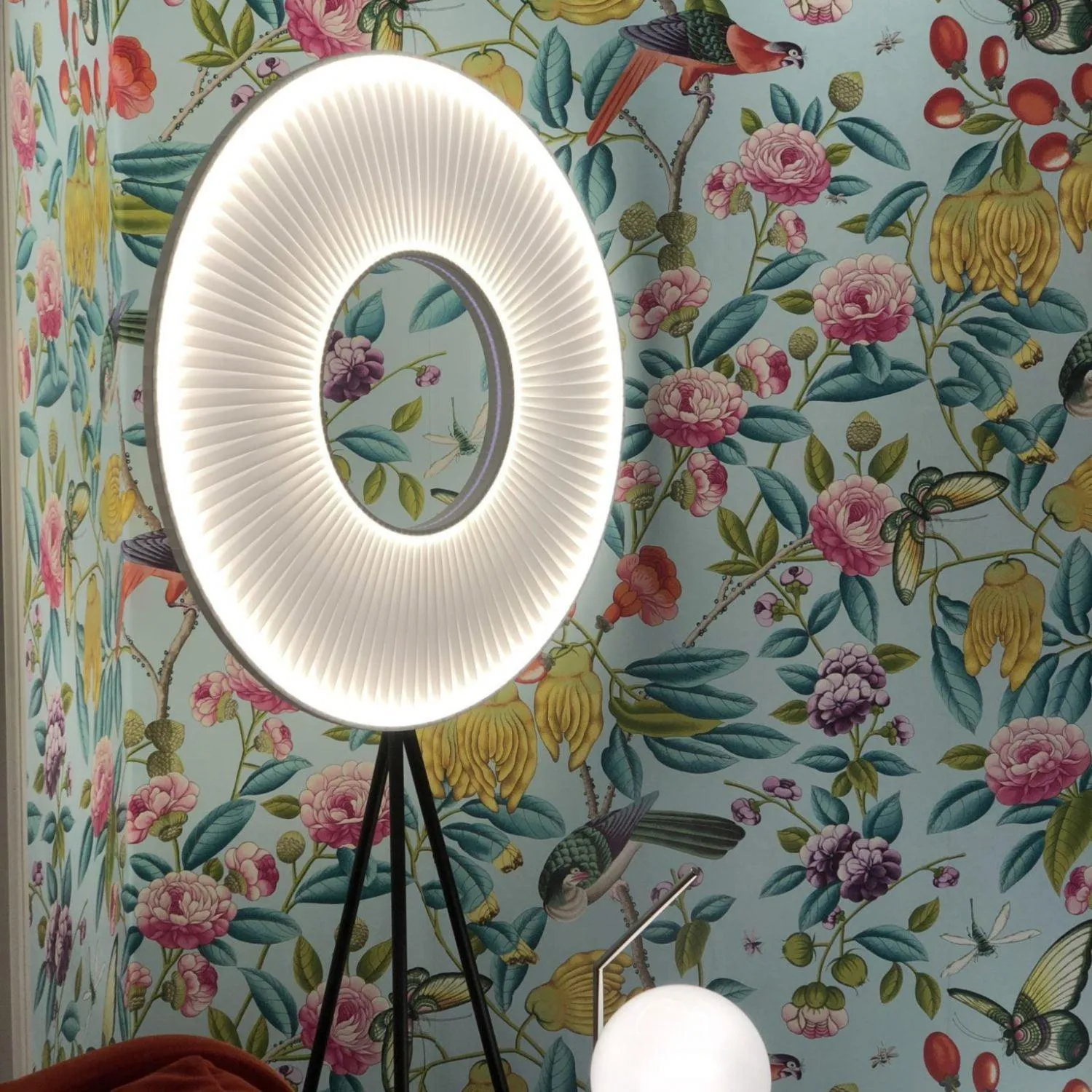 Vespera Floor Lamp
