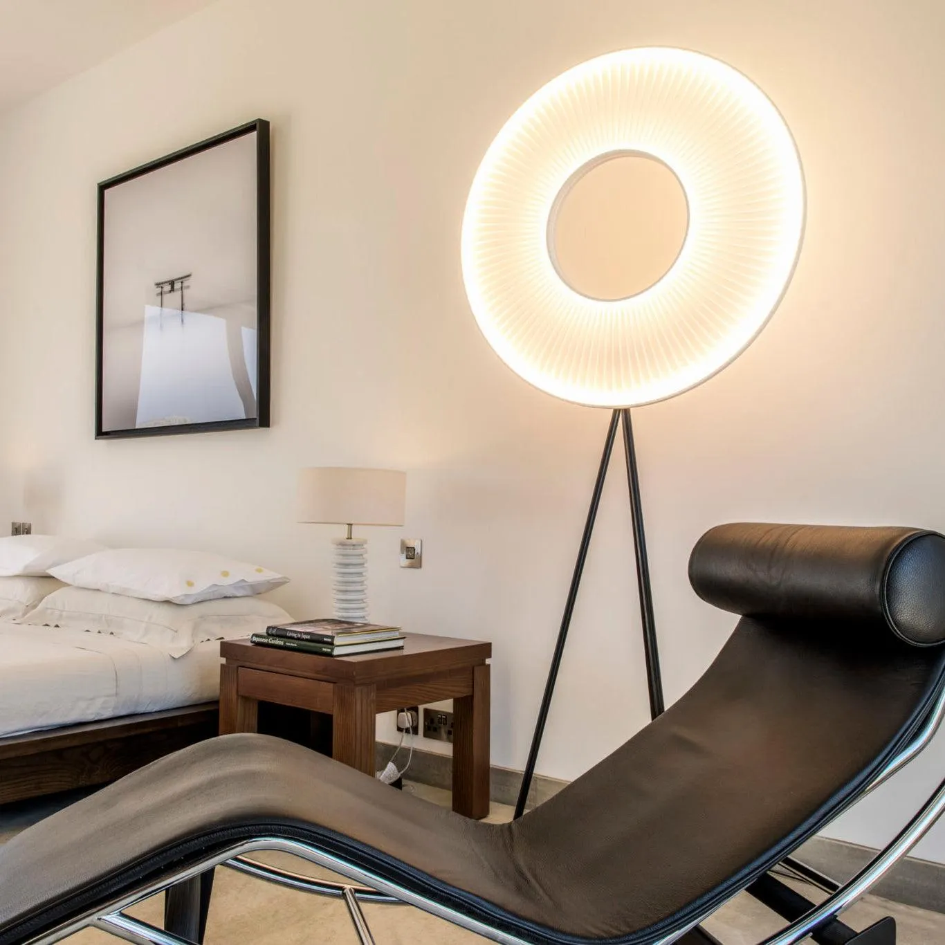 Vespera Floor Lamp