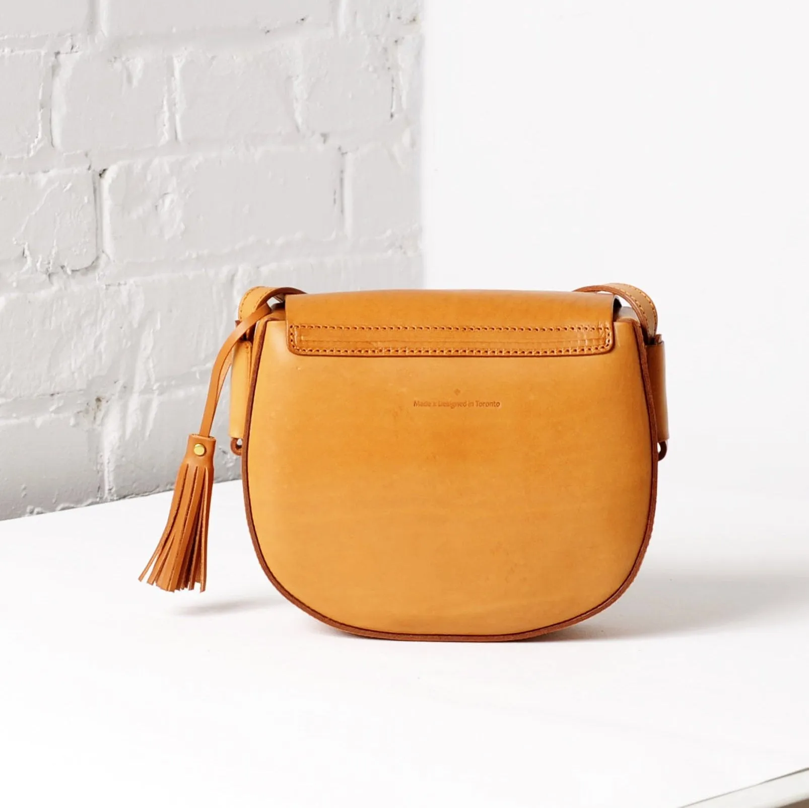 Vive 2.0 Saddle Crossbody Bag - Tan