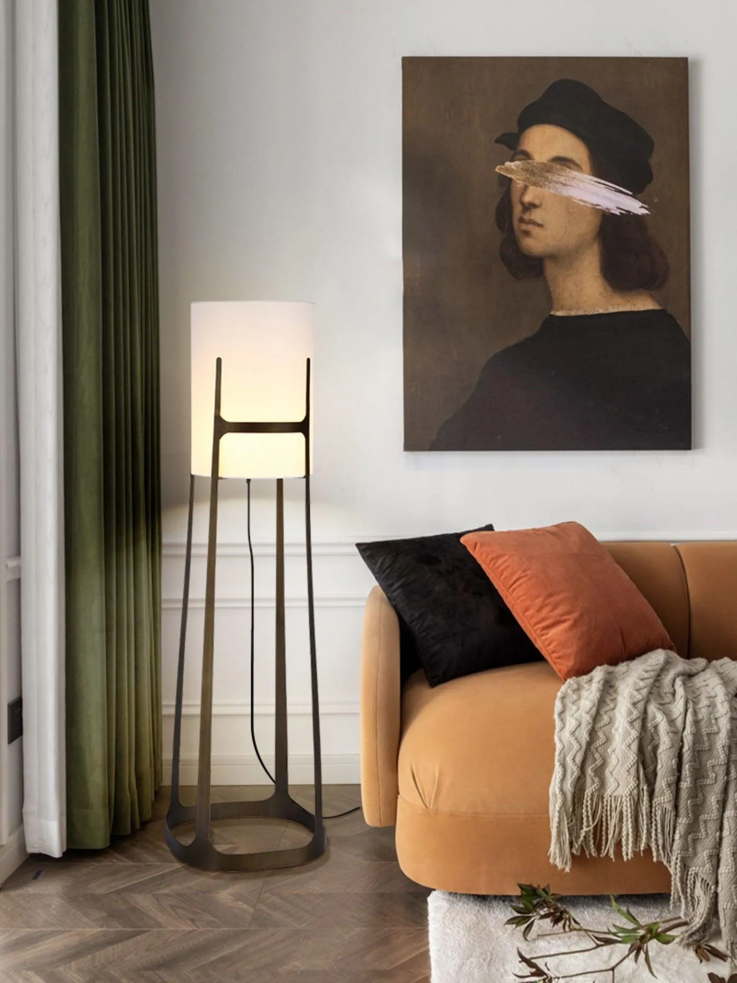 X L 04 Floor Lamp